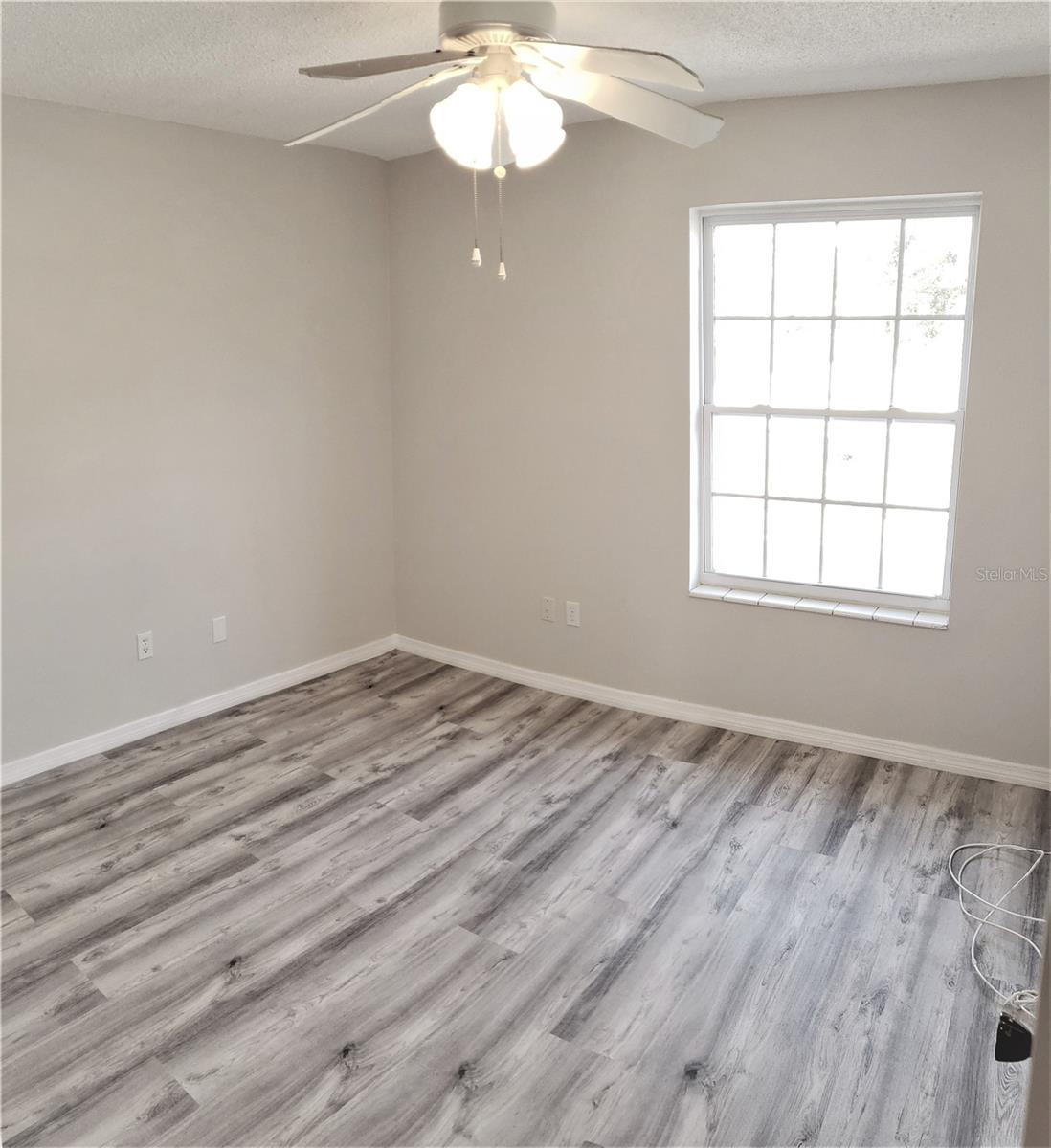 Image 19 of 33 For 2707 41st Avenue S 187