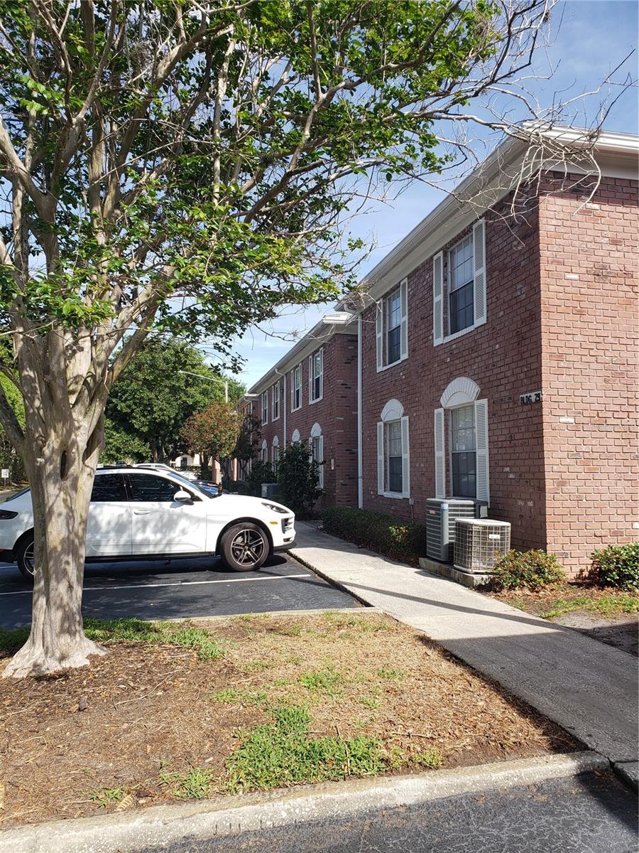 Image 2 of 33 For 2707 41st Avenue S 187