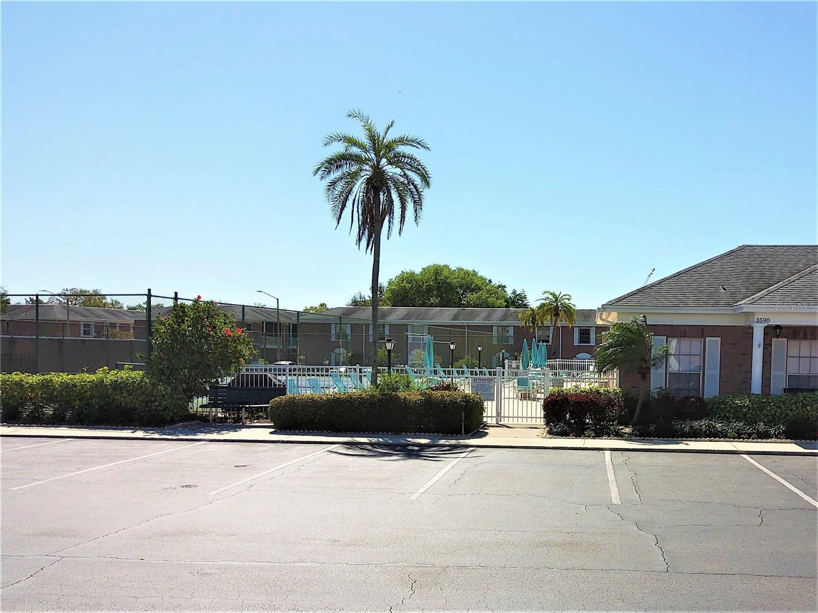 Image 24 of 33 For 2707 41st Avenue S 187