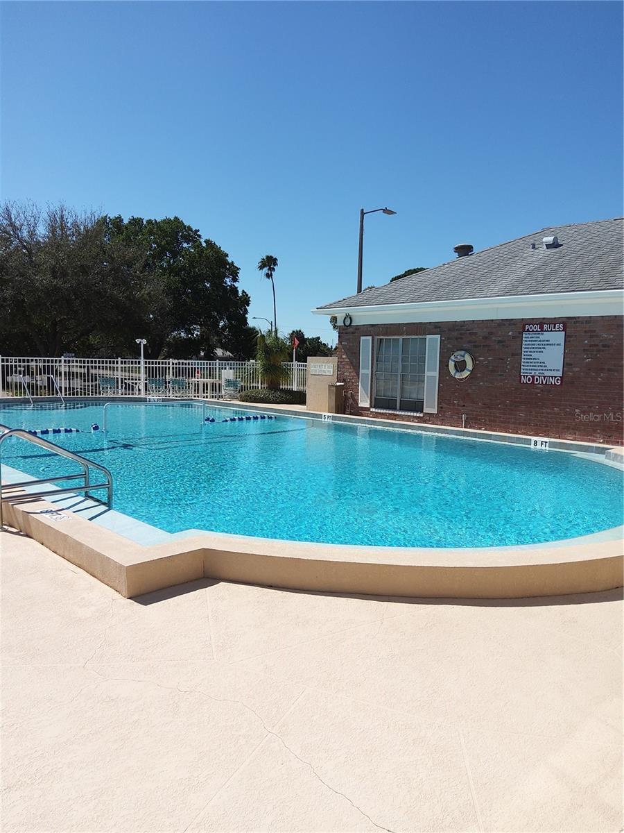 Image 26 of 33 For 2707 41st Avenue S 187