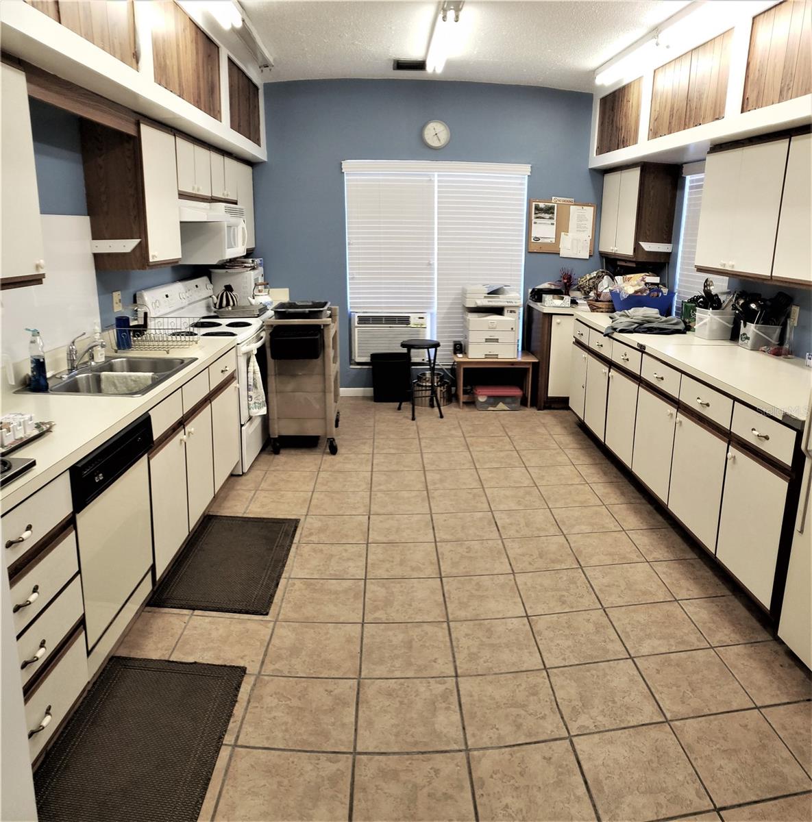 Image 32 of 33 For 2707 41st Avenue S 187