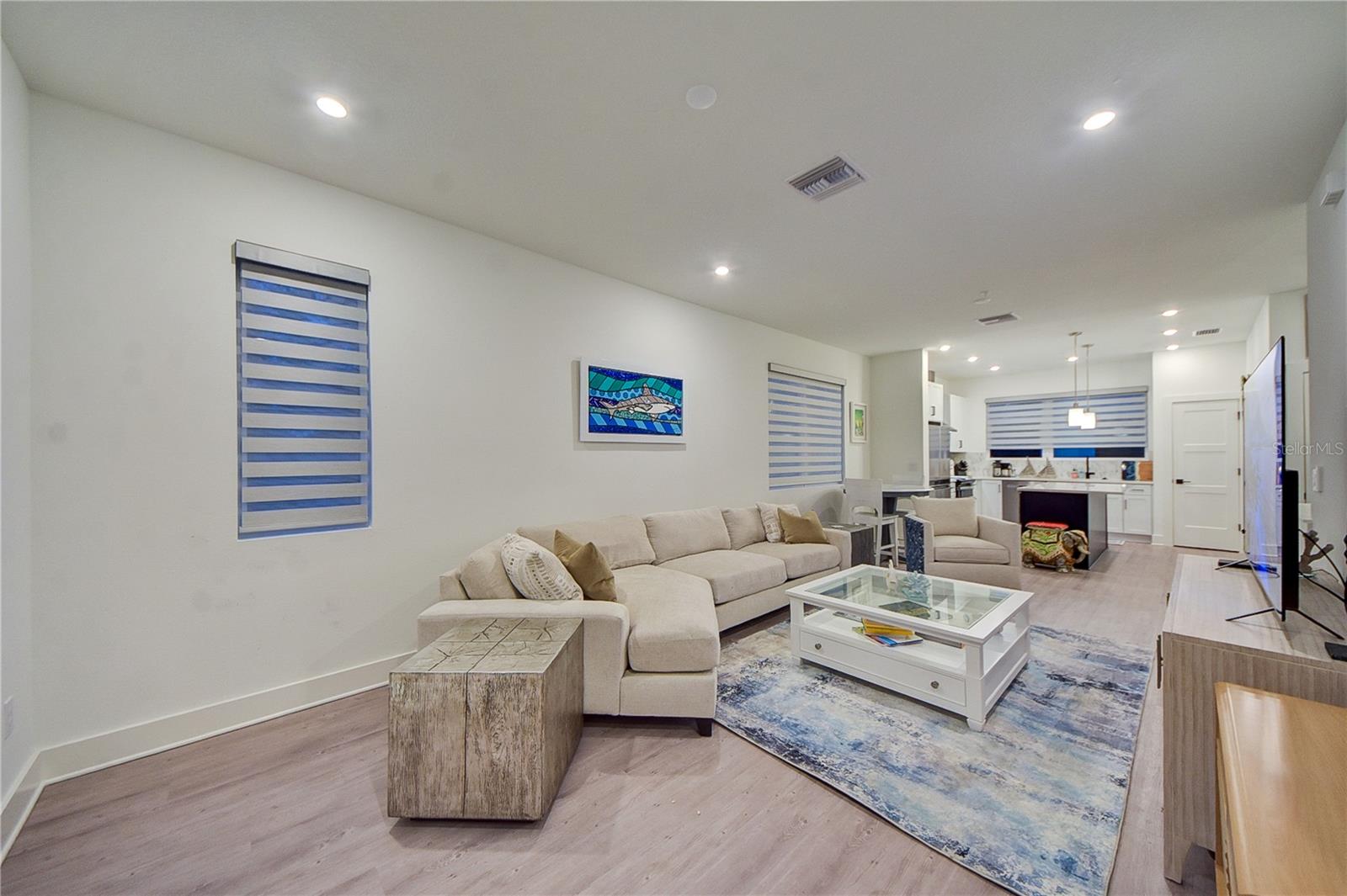 Image 12 of 58 For 323 15th Street N