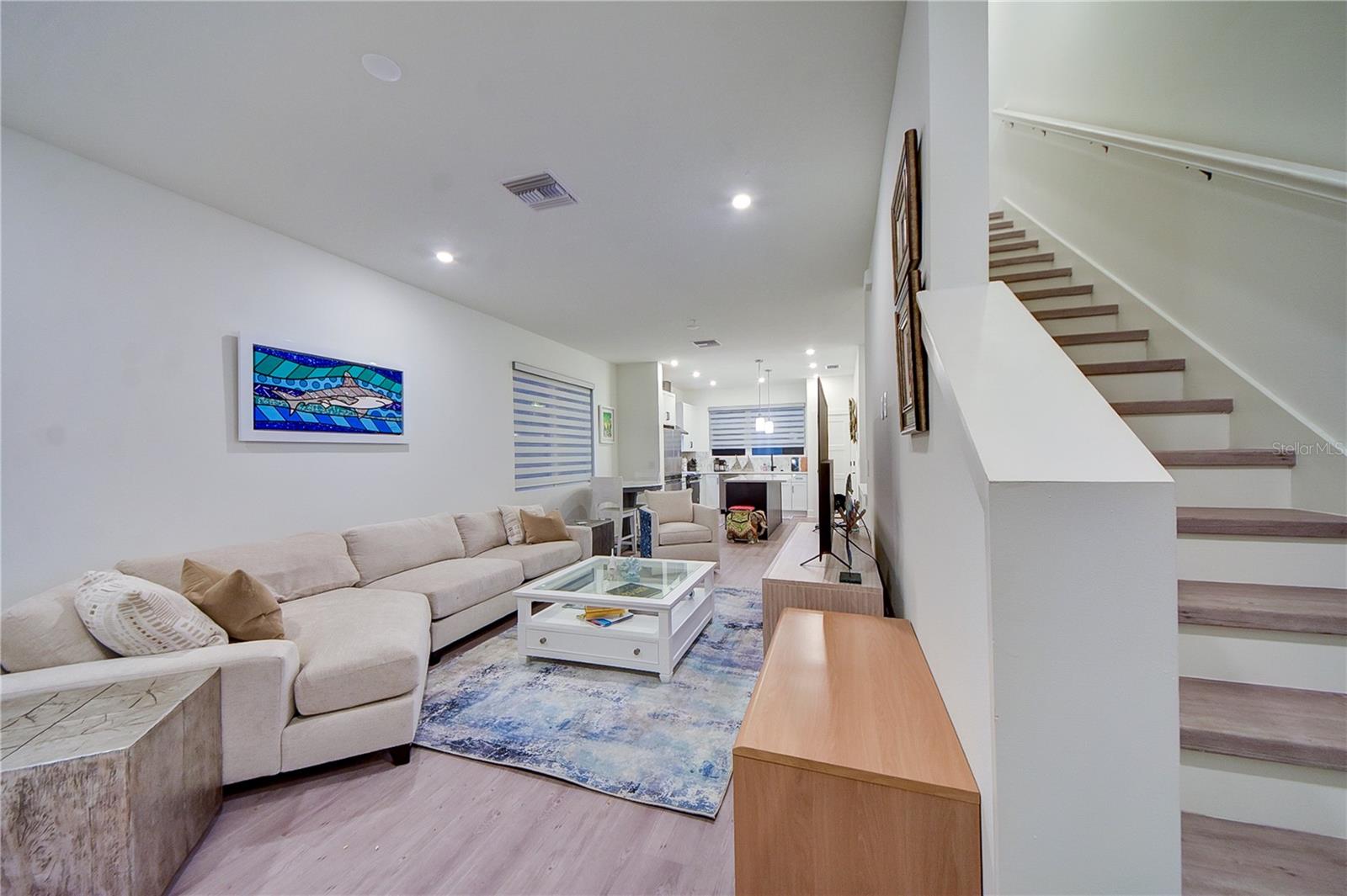 Image 17 of 58 For 323 15th Street N