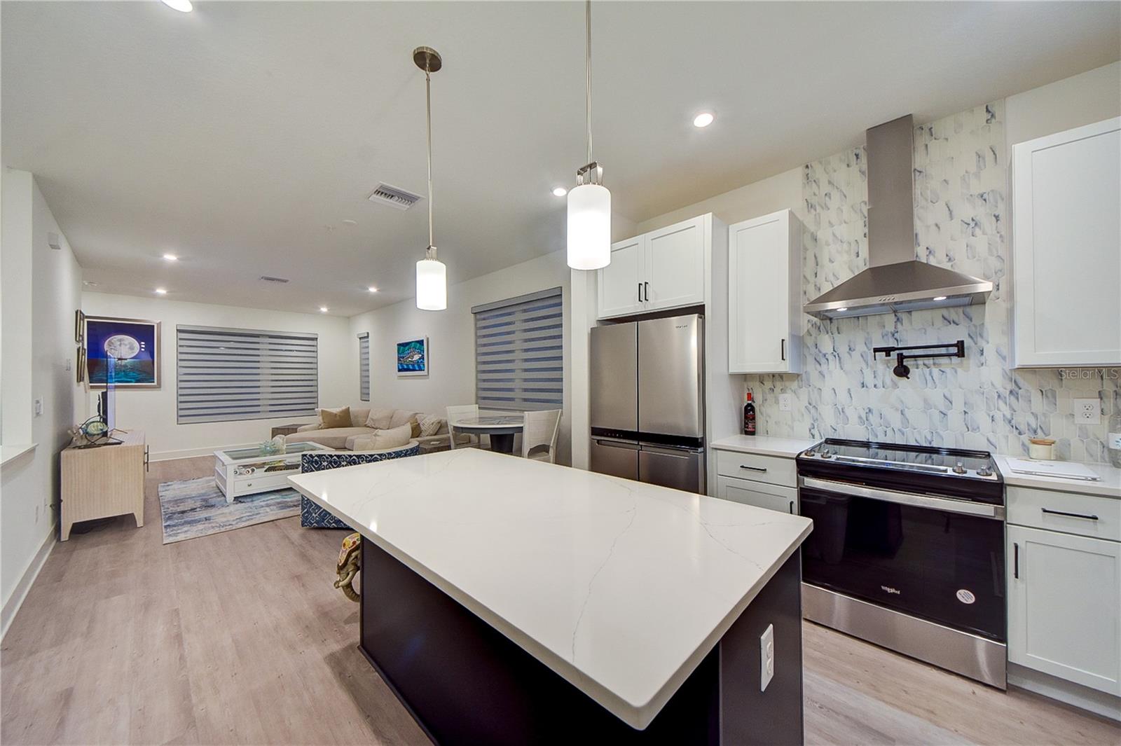 Image 23 of 58 For 323 15th Street N