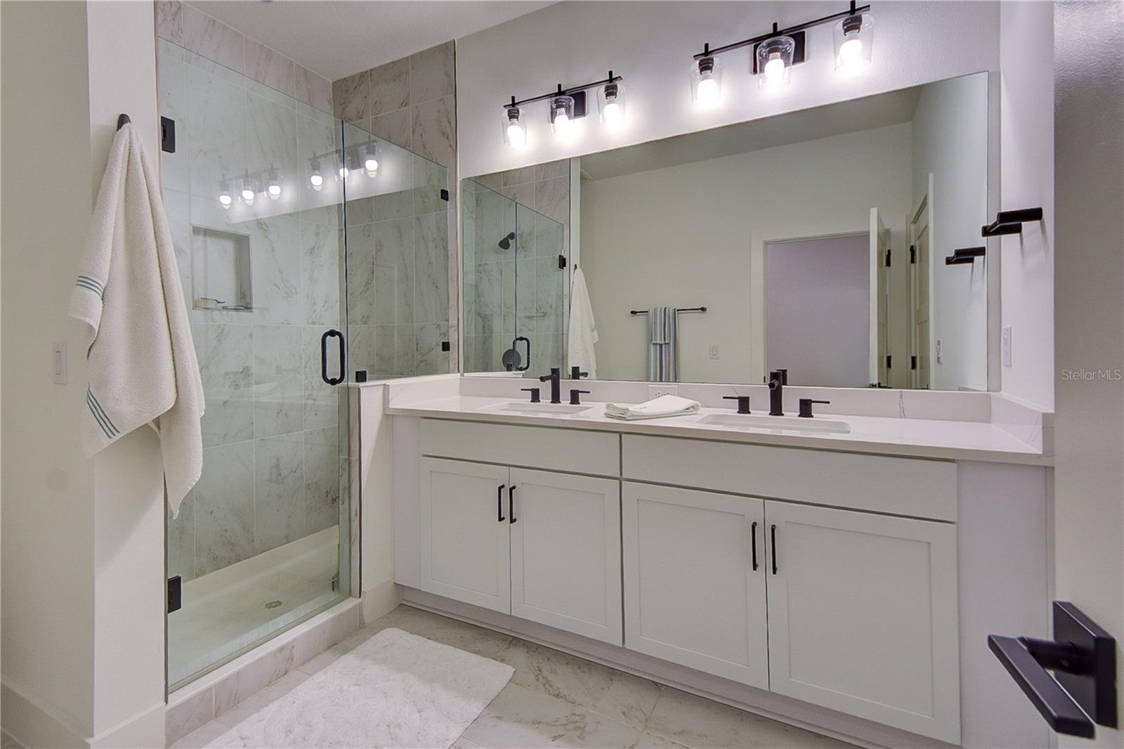 Image 35 of 58 For 323 15th Street N