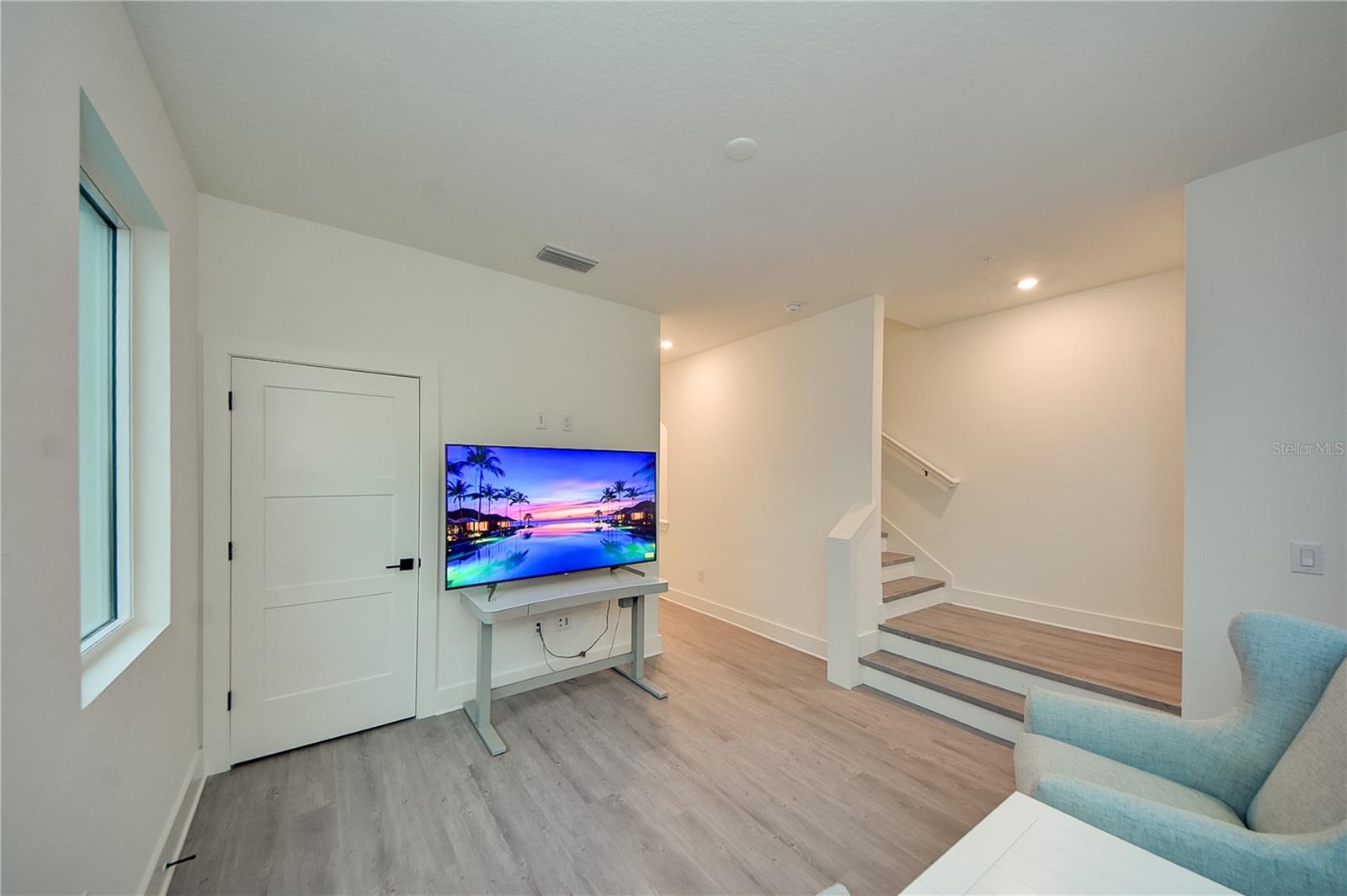 Image 41 of 58 For 323 15th Street N