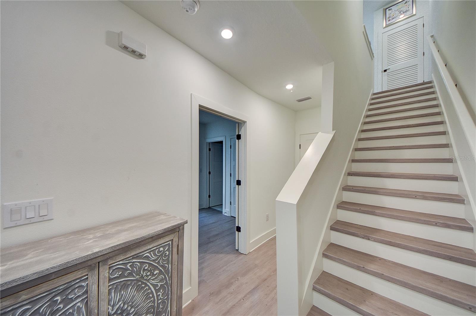 Image 7 of 58 For 323 15th Street N