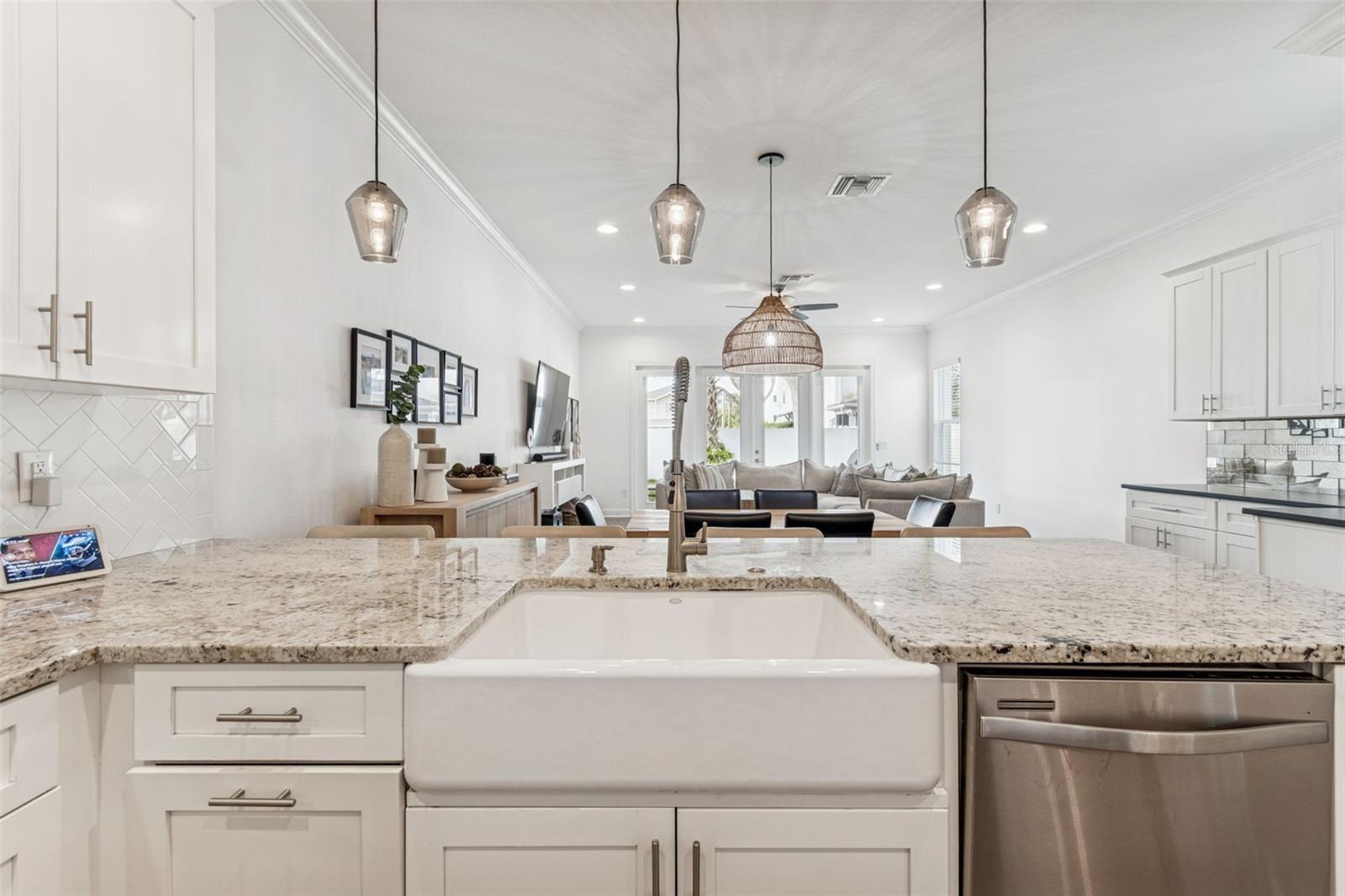 Image 3 of 43 For 309 Gomez Avenue 2