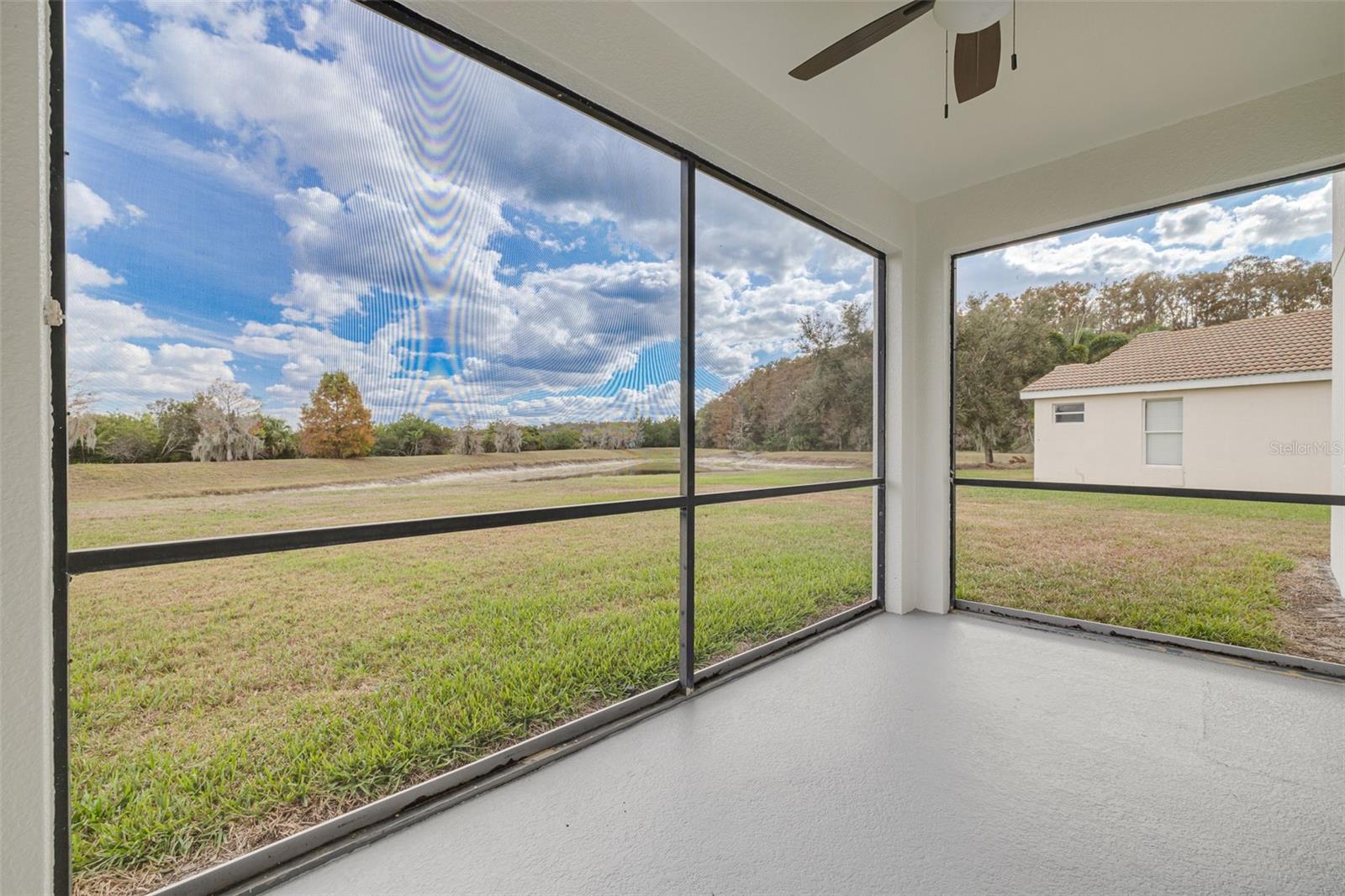 Image 15 of 40 For 9028 Willowbrook Circle