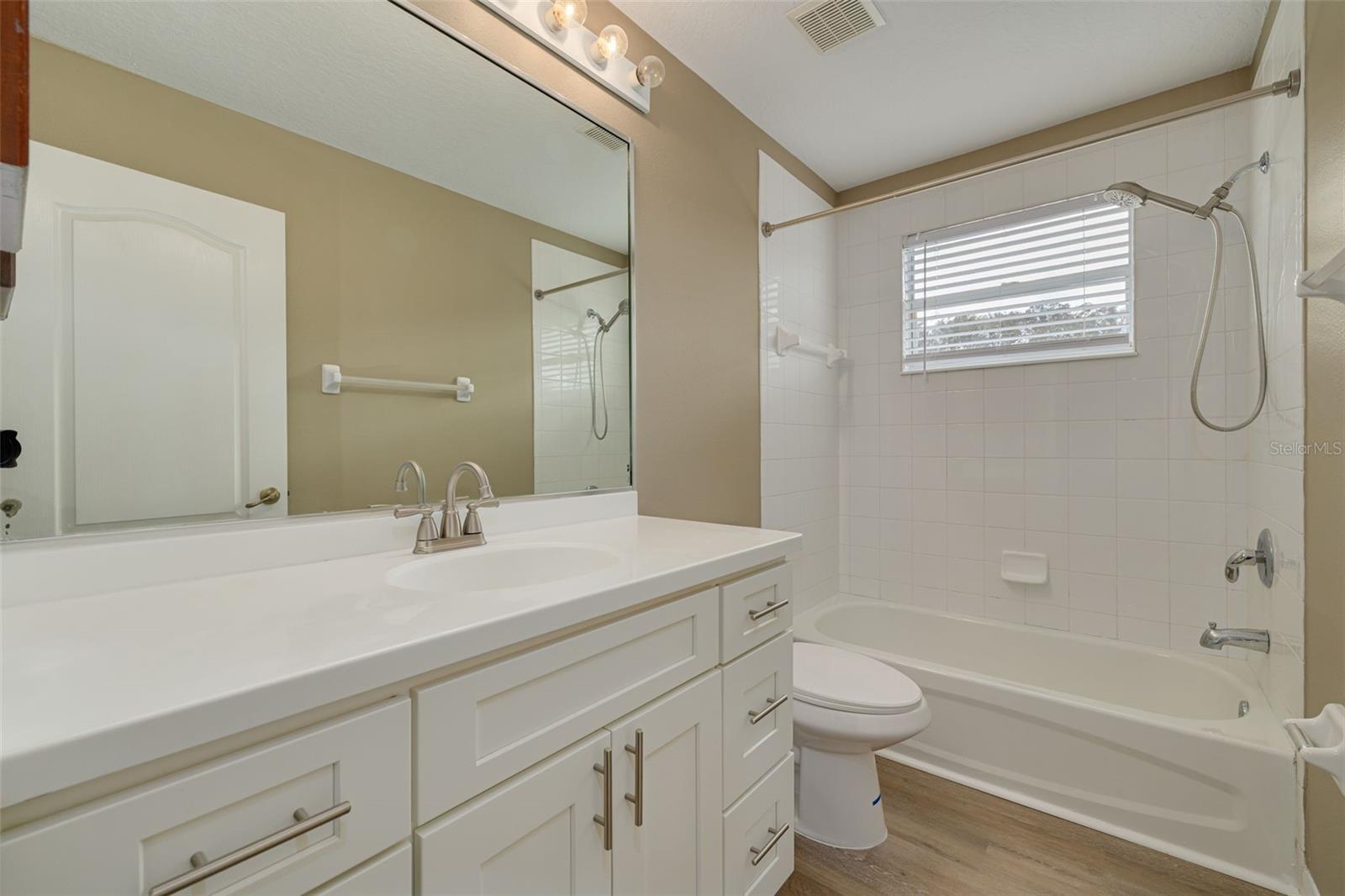 Image 27 of 40 For 9028 Willowbrook Circle