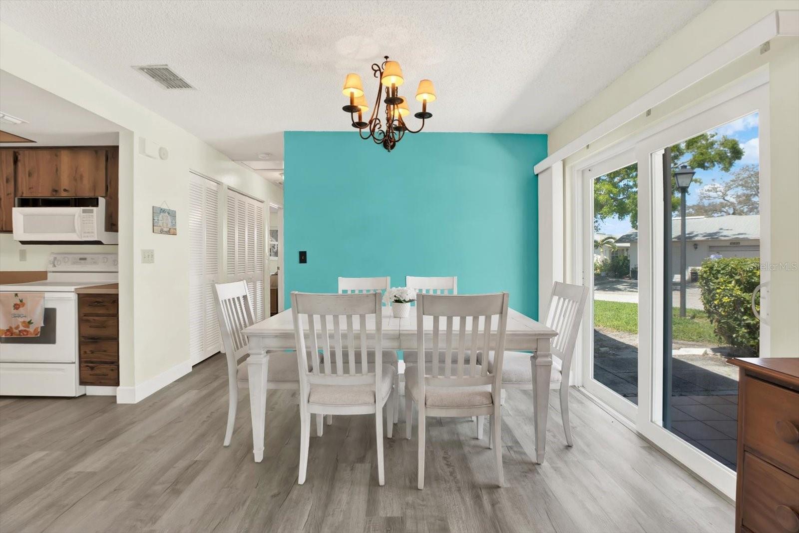 Image 11 of 42 For 3146 37th Lane S A