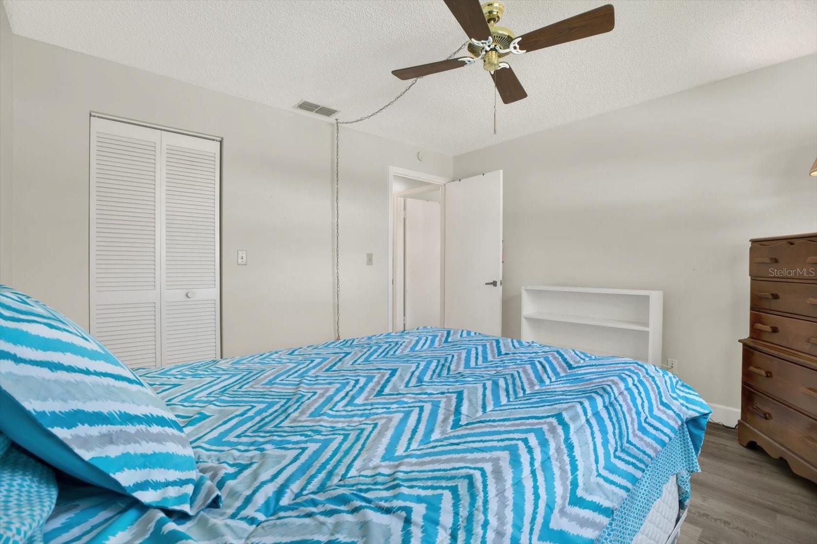 Image 17 of 42 For 3146 37th Lane S A