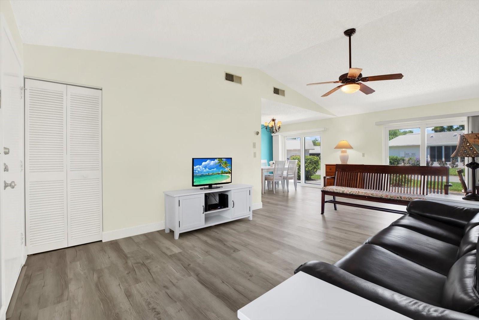 Image 6 of 42 For 3146 37th Lane S A