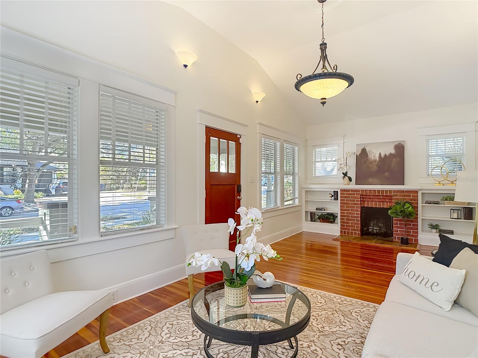 Image 10 of 38 For 906 Broad Street