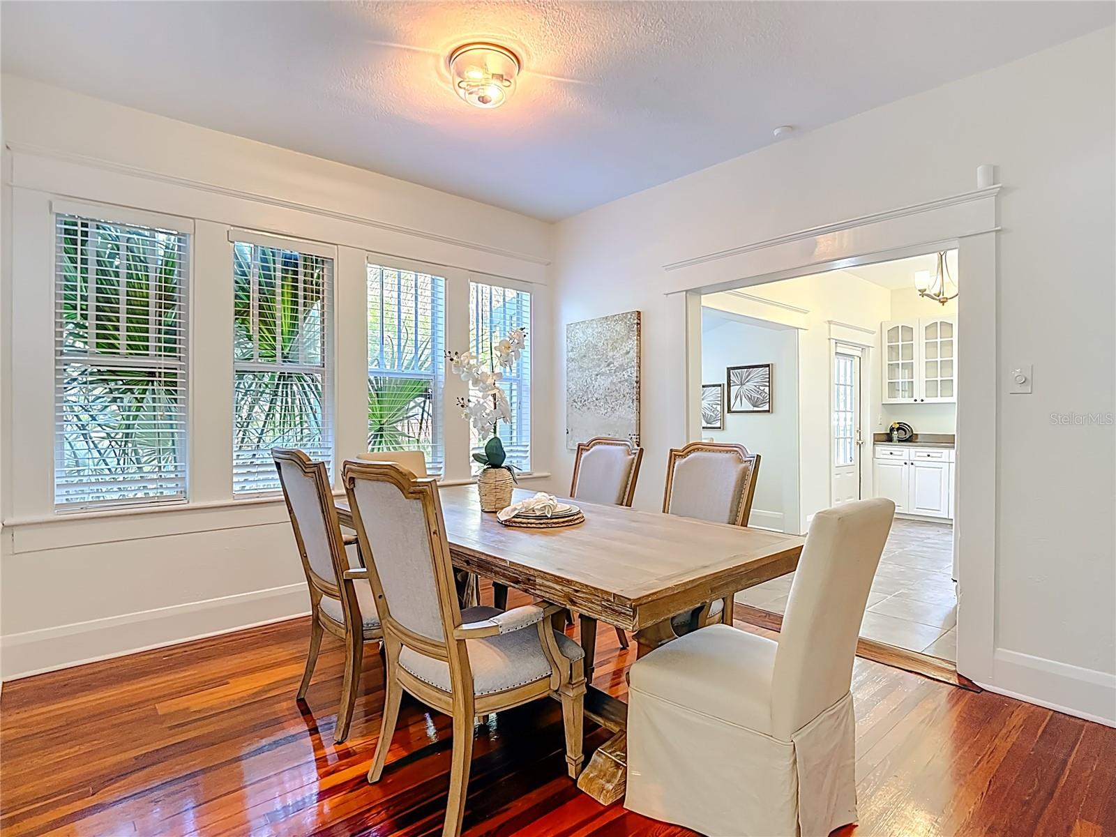 Image 12 of 38 For 906 Broad Street