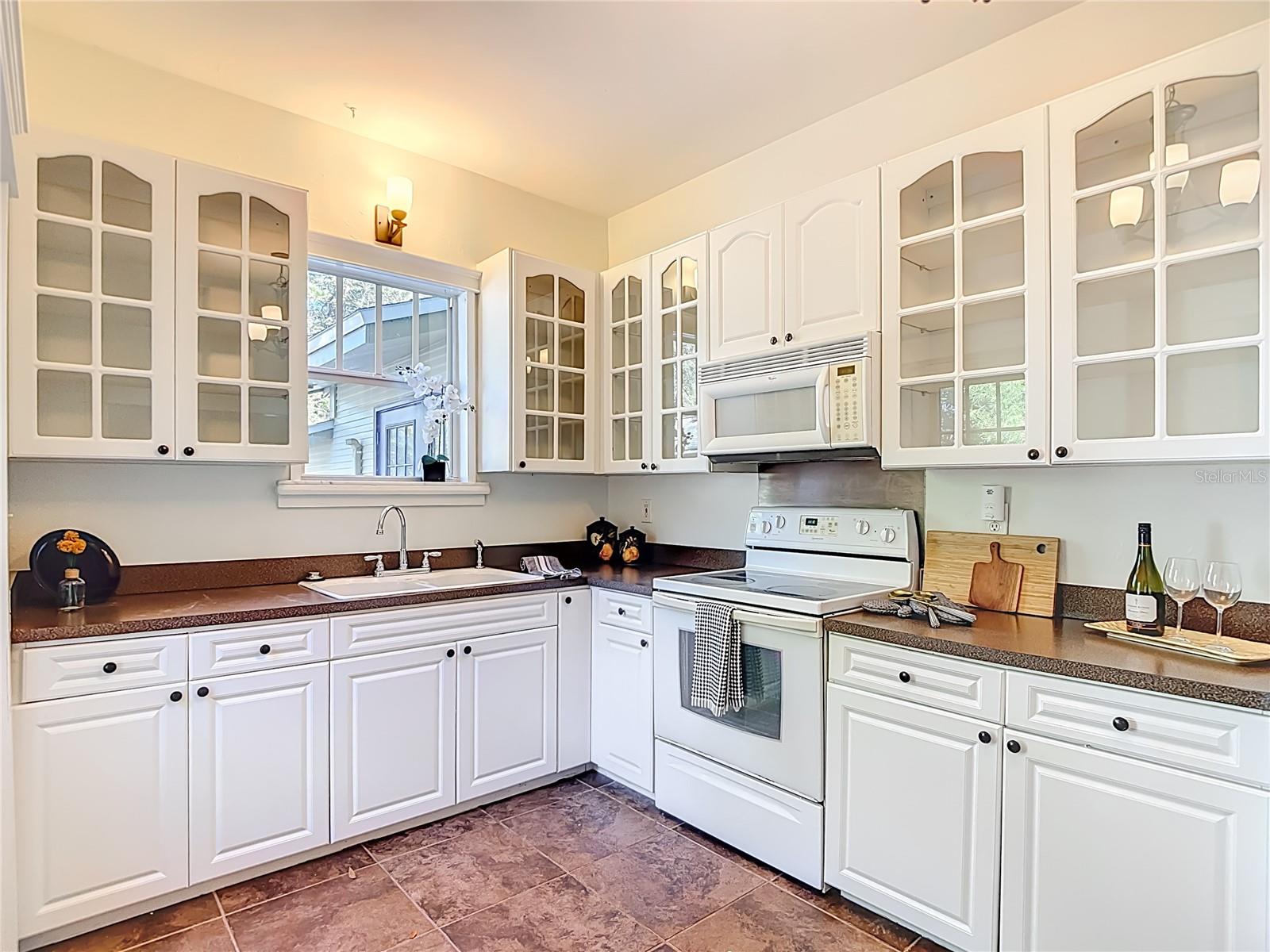 Image 13 of 38 For 906 Broad Street