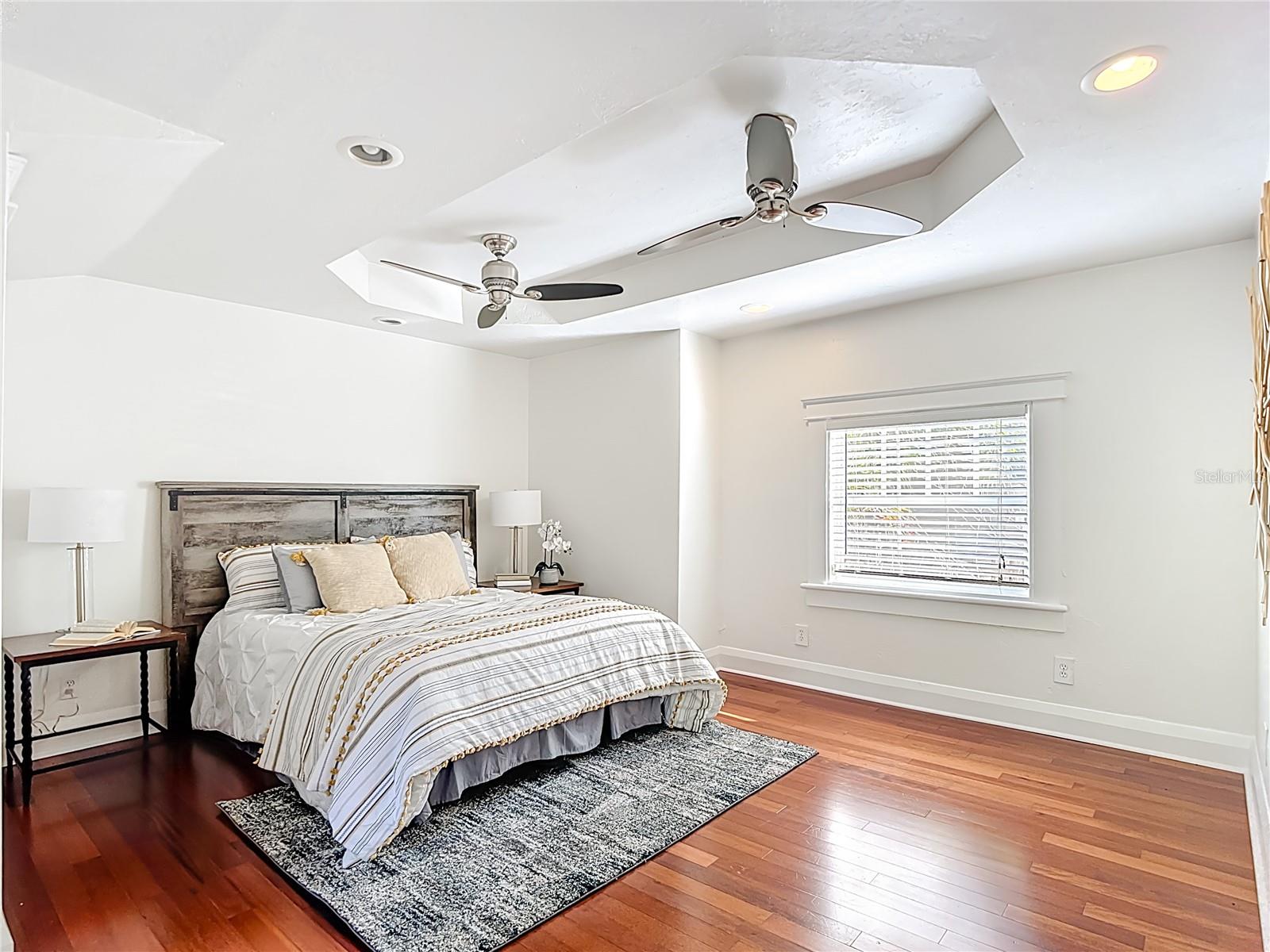 Image 19 of 38 For 906 Broad Street