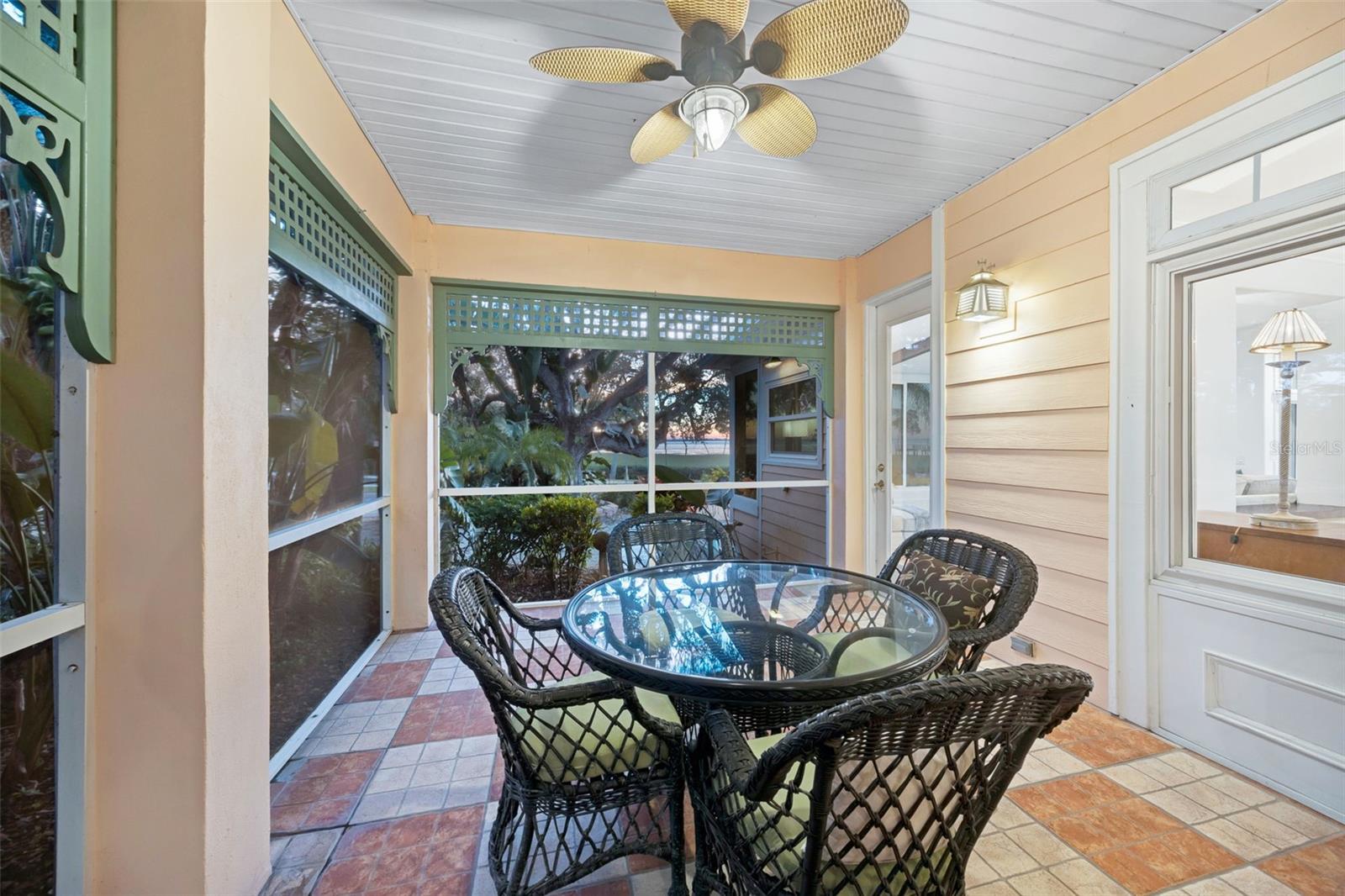 Image 11 of 84 For 1407 Bayshore Drive