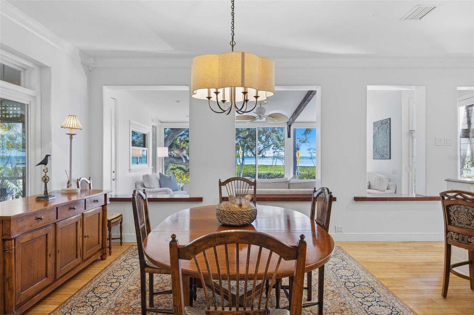 Image 24 of 84 For 1407 Bayshore Drive