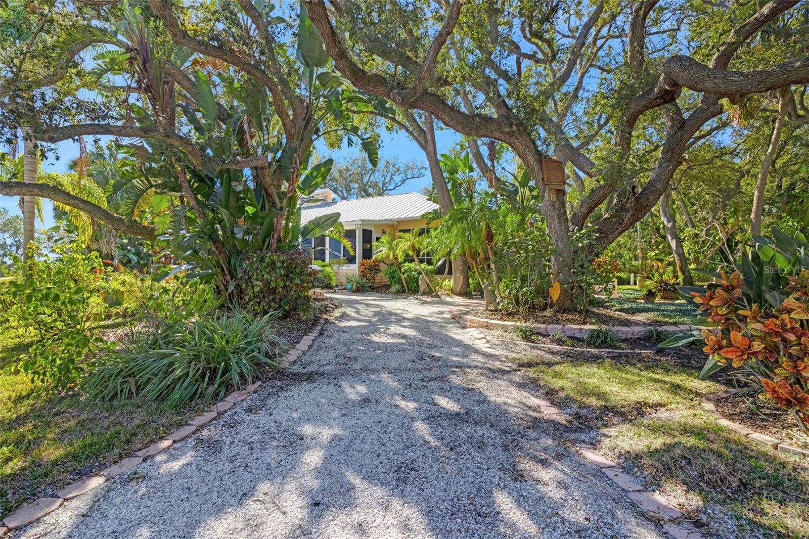 Image 29 of 84 For 1407 Bayshore Drive