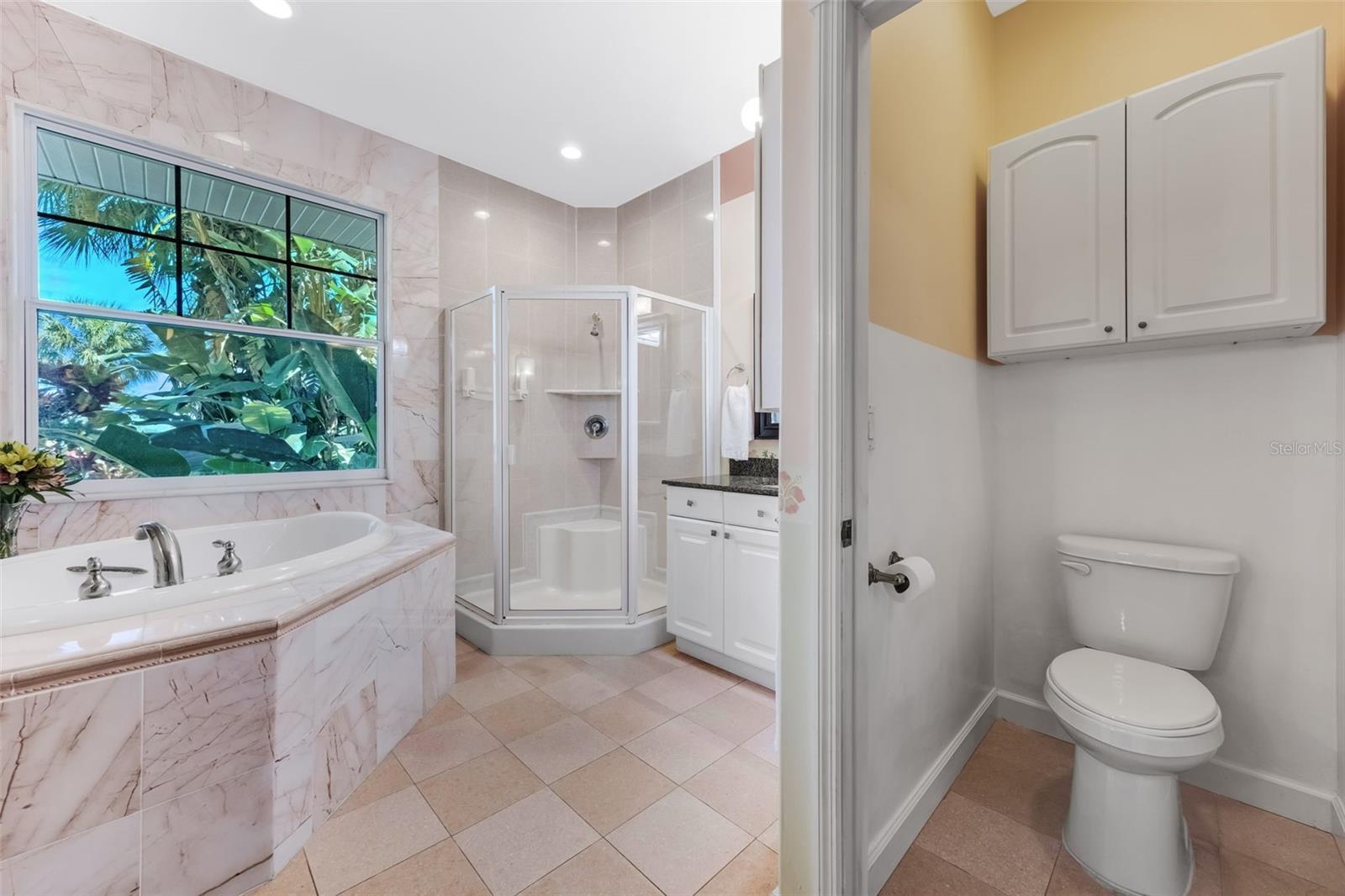 Image 51 of 84 For 1407 Bayshore Drive