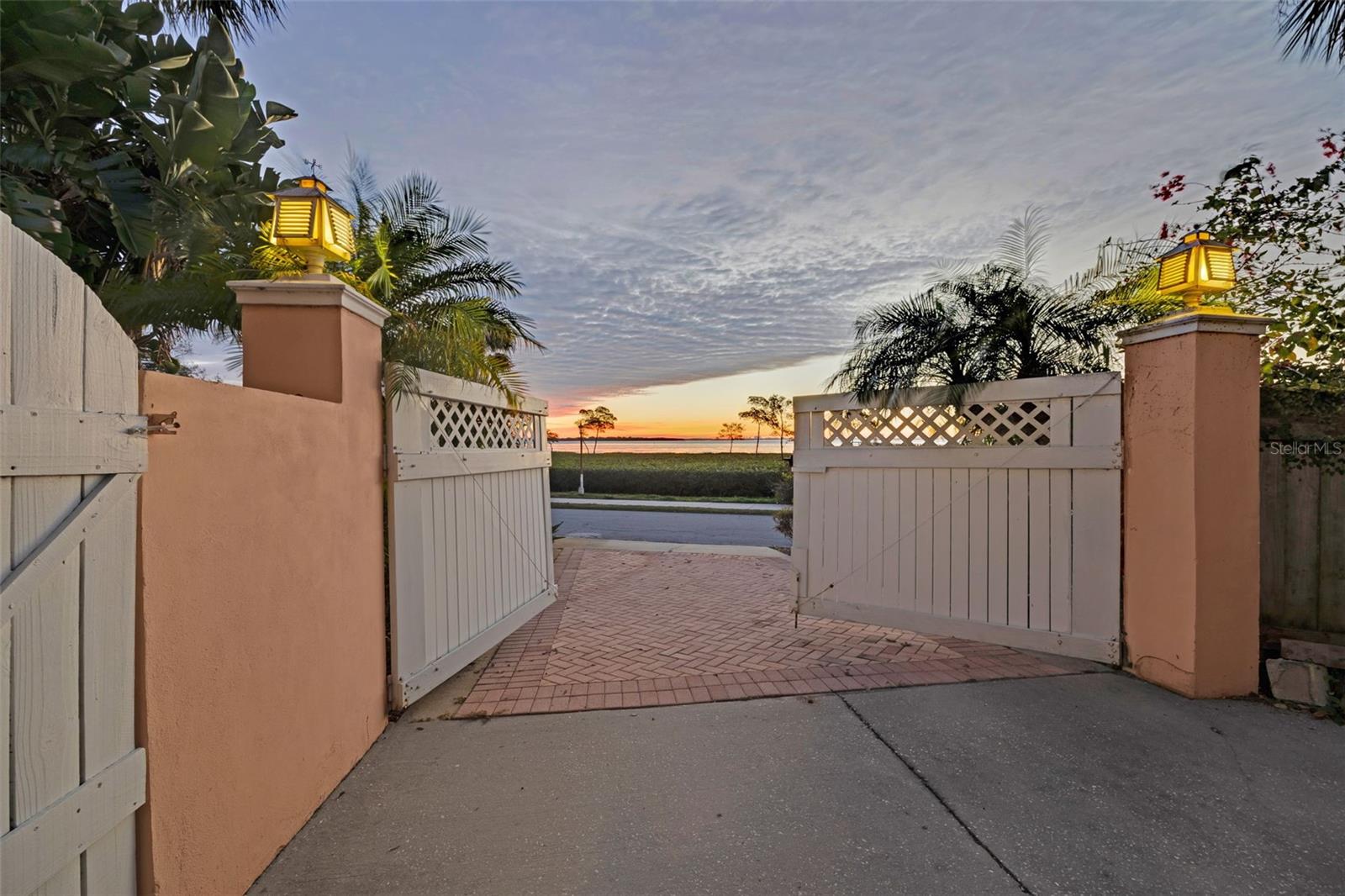 Image 68 of 84 For 1407 Bayshore Drive