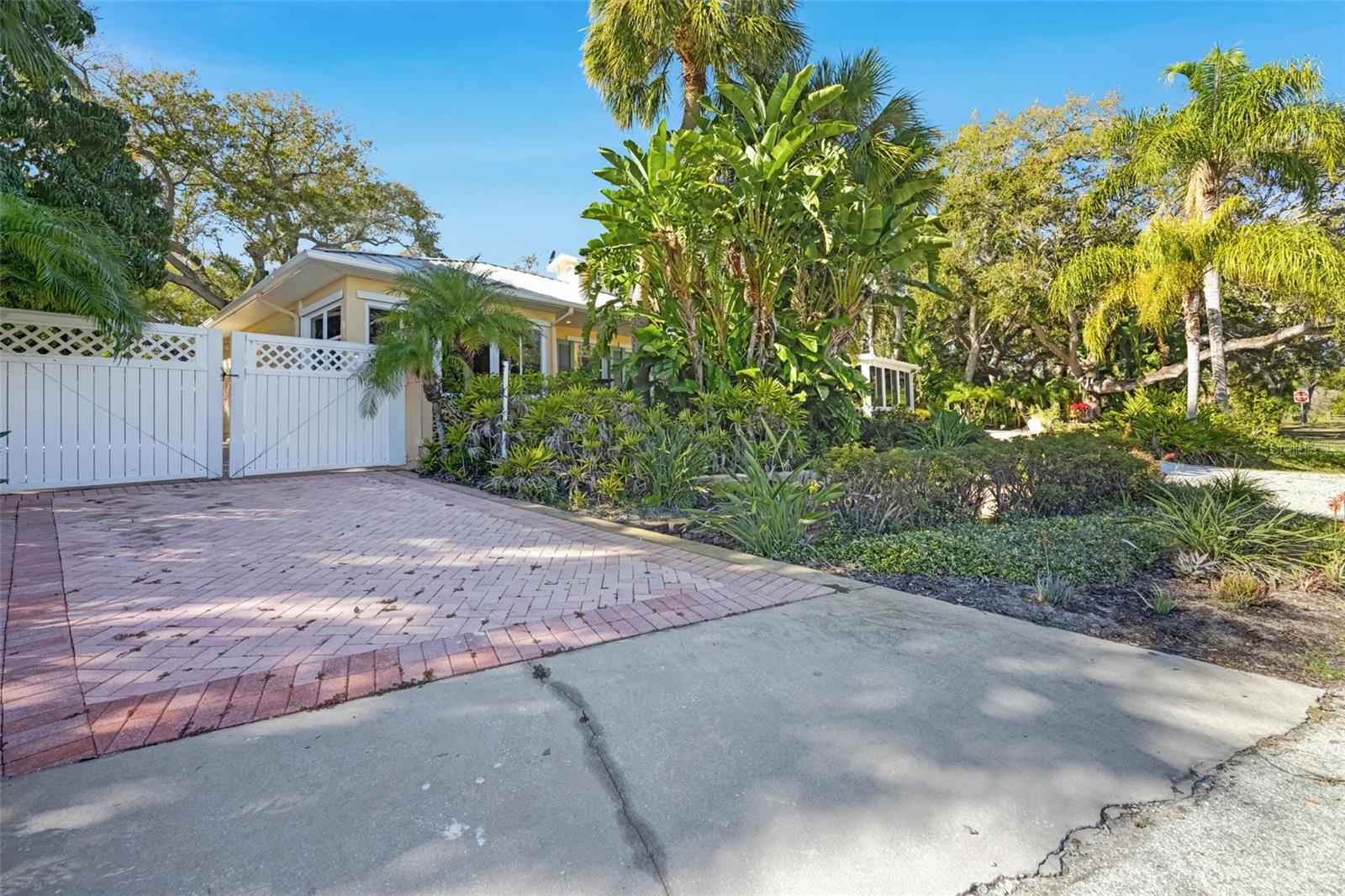 Image 69 of 84 For 1407 Bayshore Drive