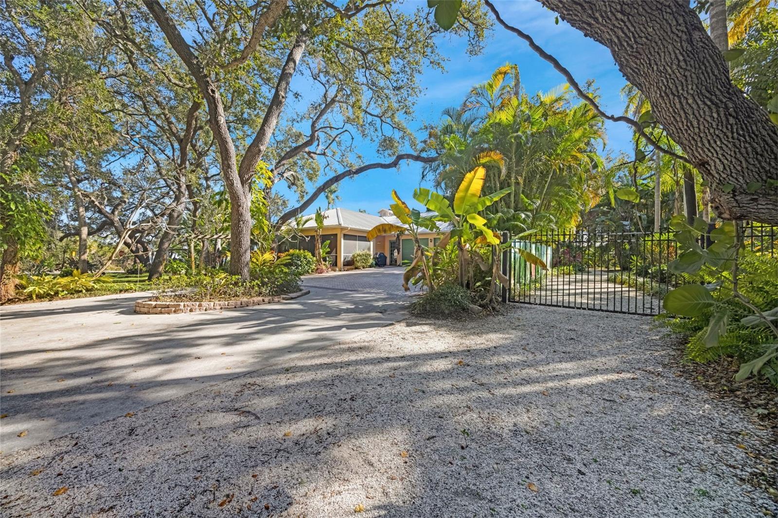 Image 80 of 84 For 1407 Bayshore Drive