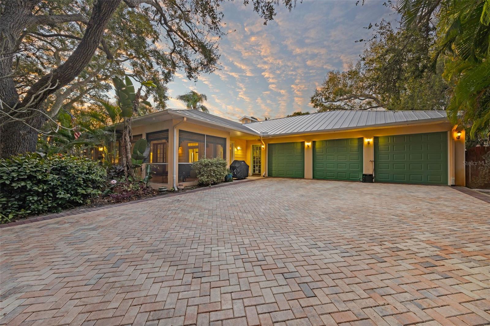 Image 82 of 84 For 1407 Bayshore Drive