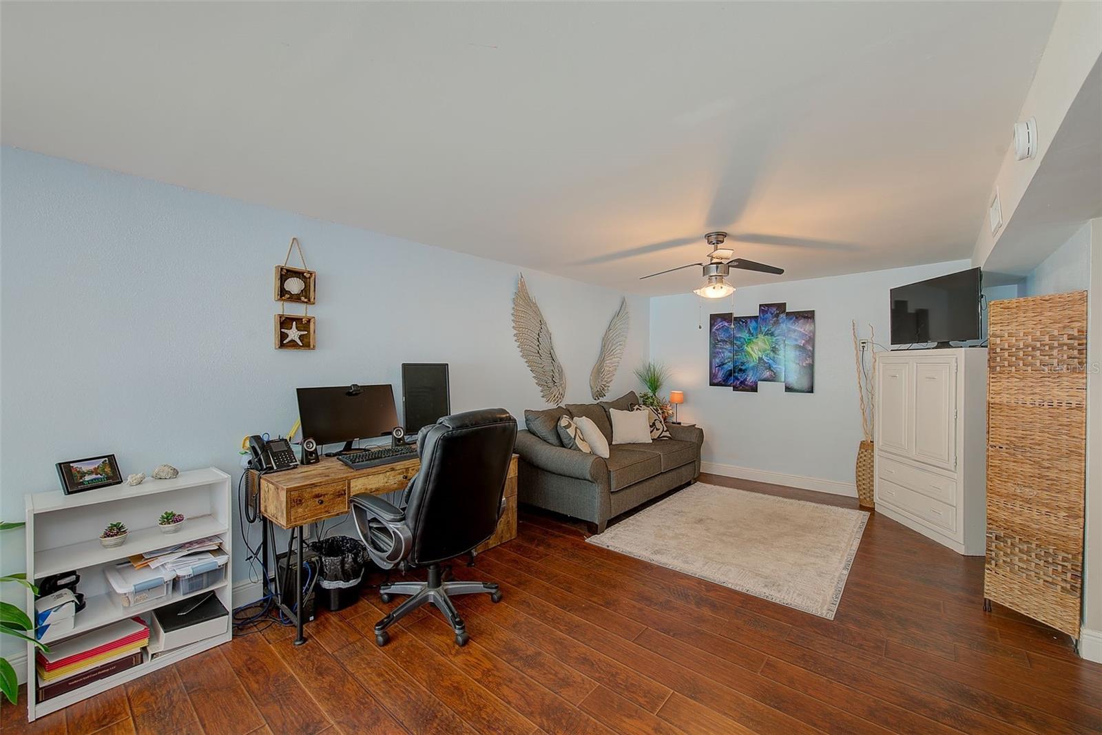 Image 13 of 40 For 2032 Gatewood Drive