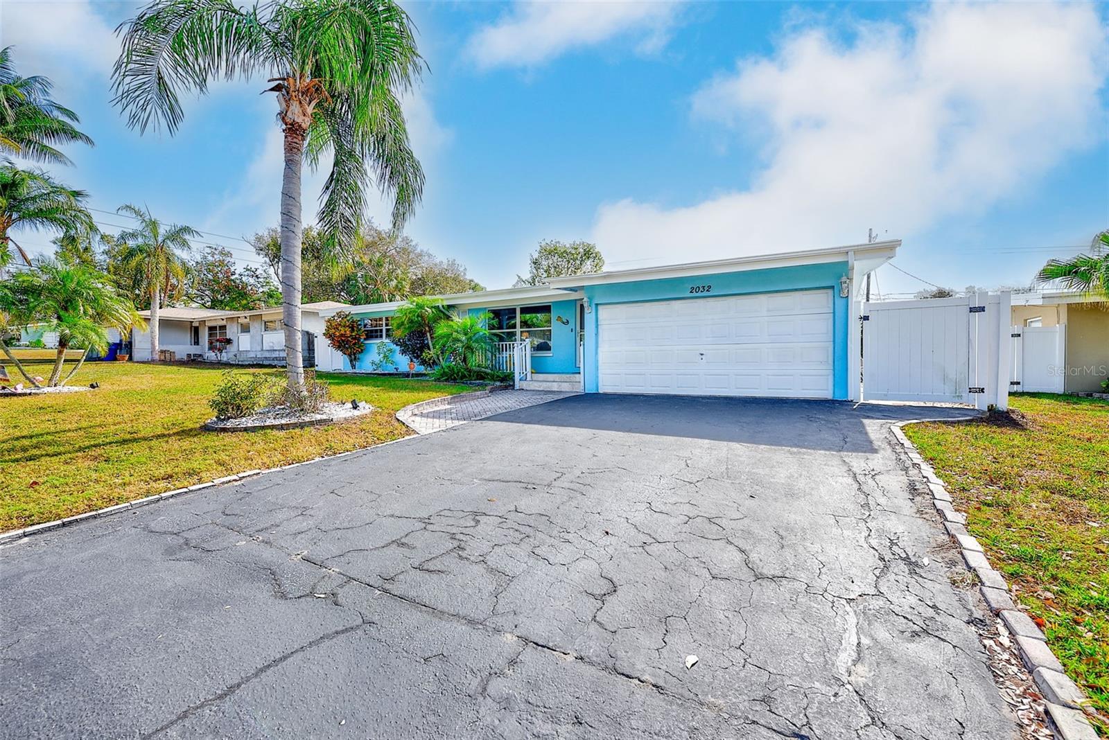 Image 26 of 40 For 2032 Gatewood Drive