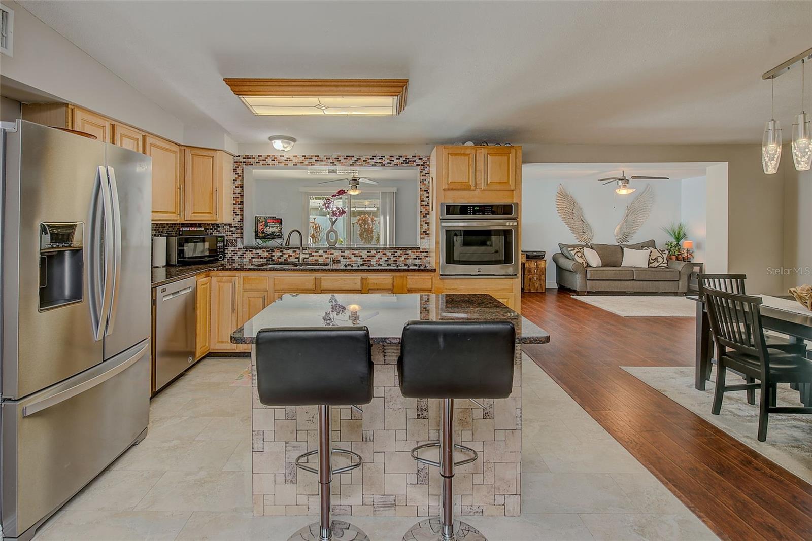 Image 5 of 40 For 2032 Gatewood Drive