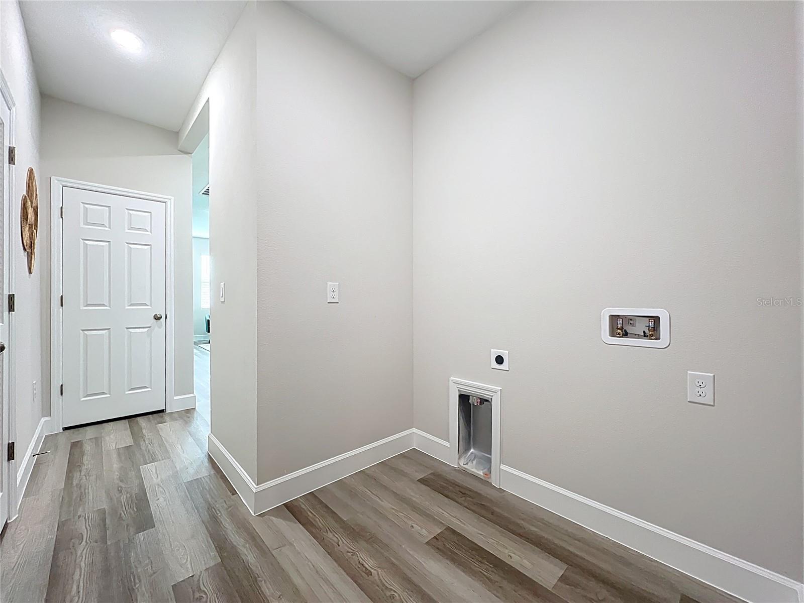 Image 48 of 57 For 2302 Mindlin Lane