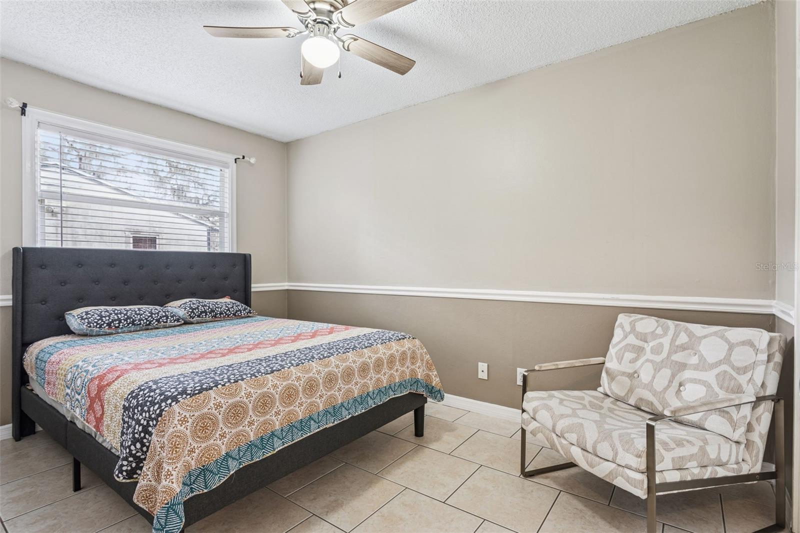 Listing photo id 11 for 11323 Marjory Avenue