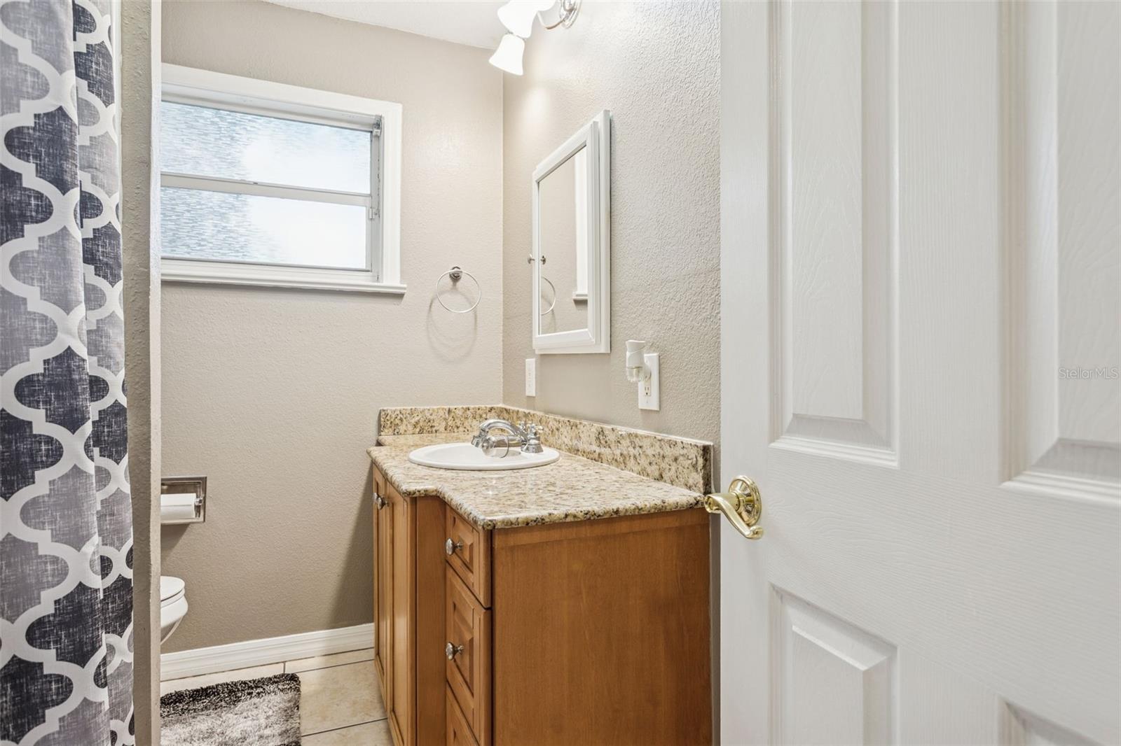 Listing photo id 12 for 11323 Marjory Avenue