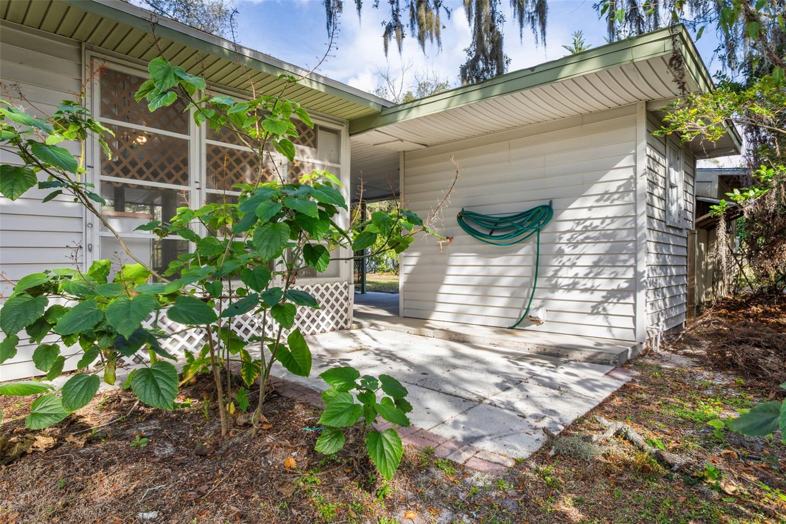 Listing photo id 20 for 11323 Marjory Avenue