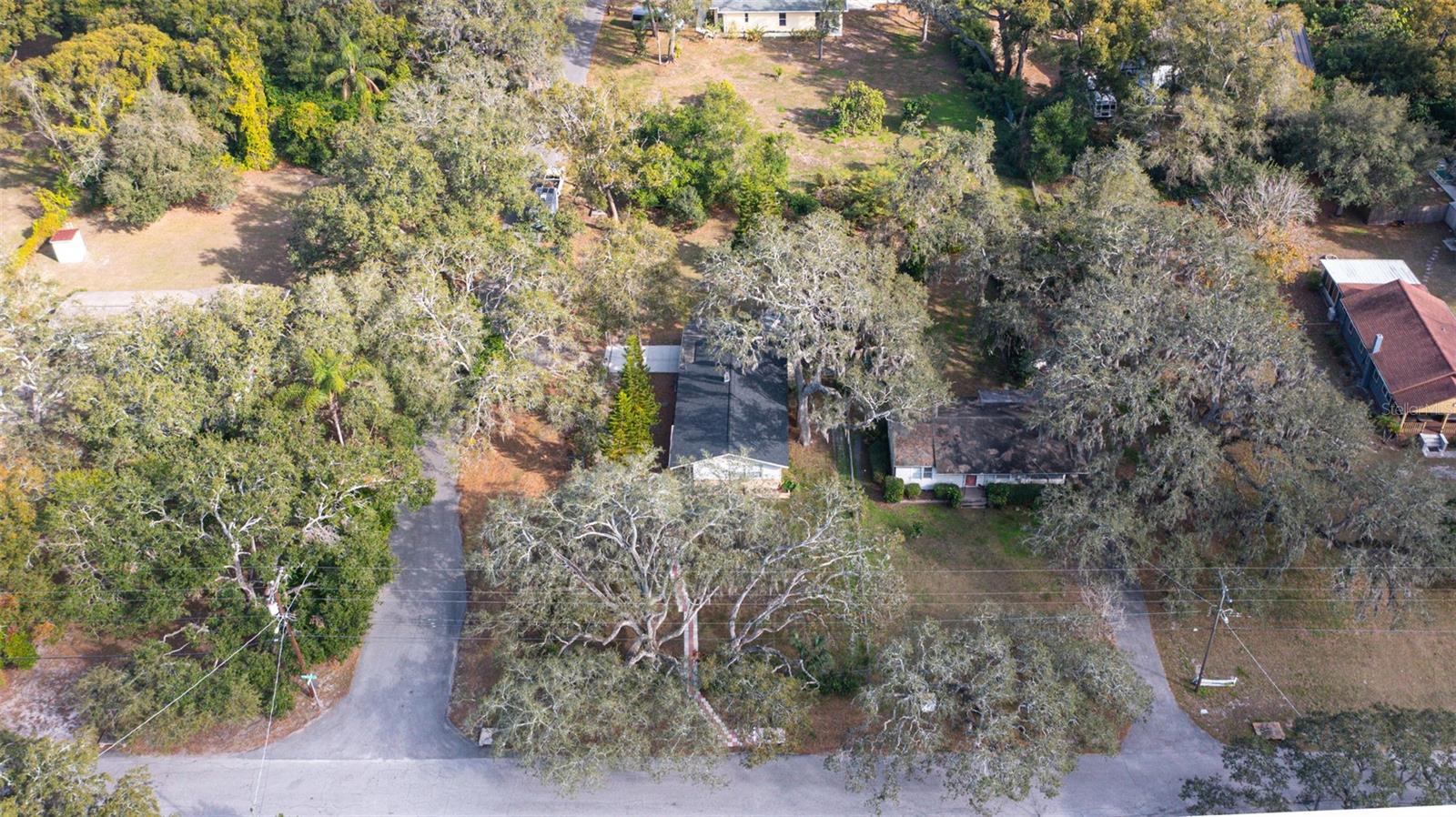 Listing photo id 24 for 11323 Marjory Avenue