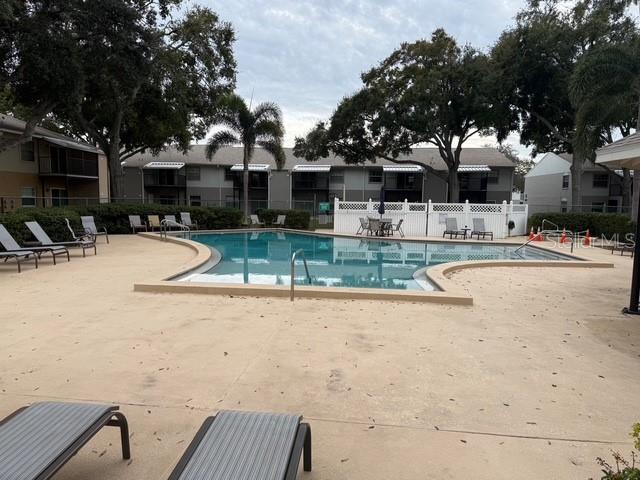 Image 5 of 9 For 3823 Oak Drive K11