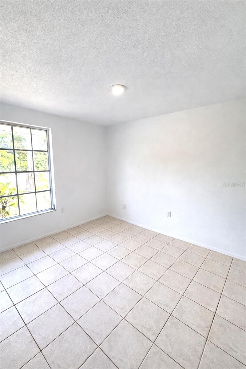 Image 4 of 8 For 392 Reading Street Nw