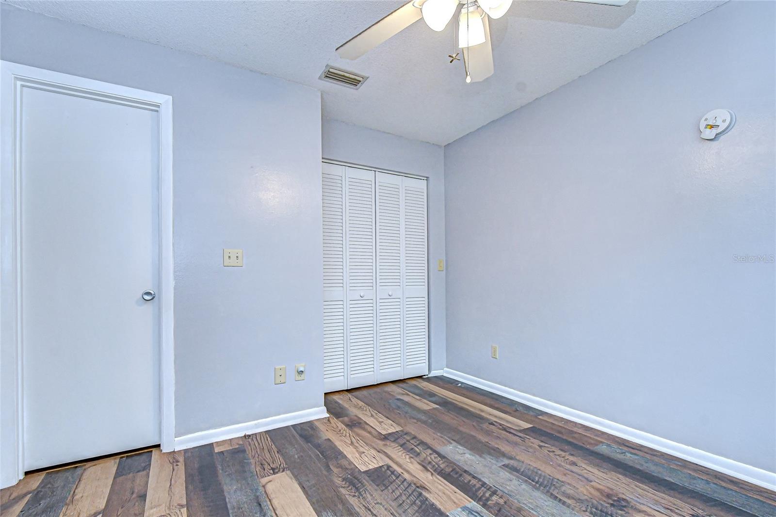 Image 19 of 27 For 4739 Silver Circle