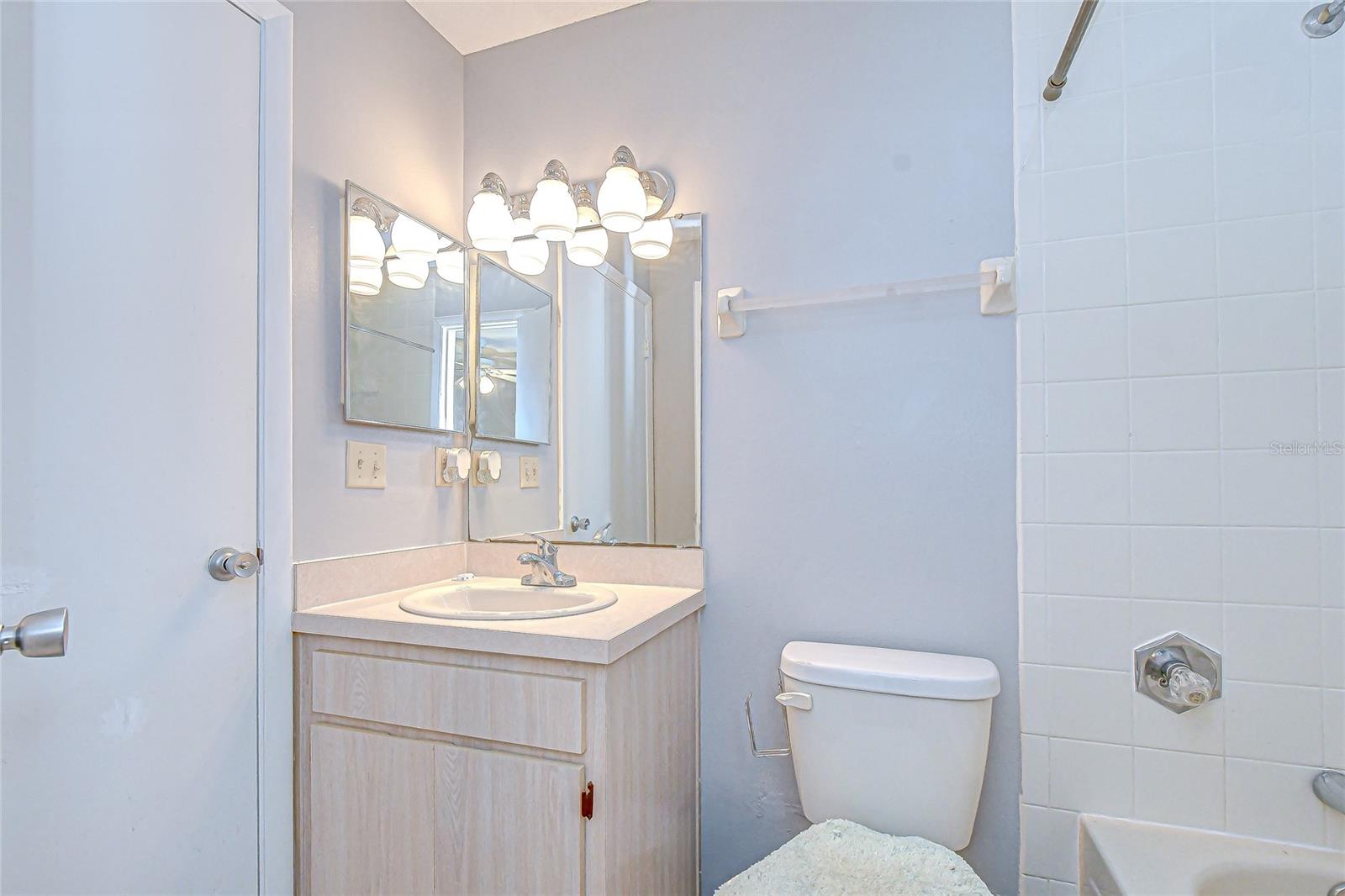 Image 22 of 27 For 4739 Silver Circle