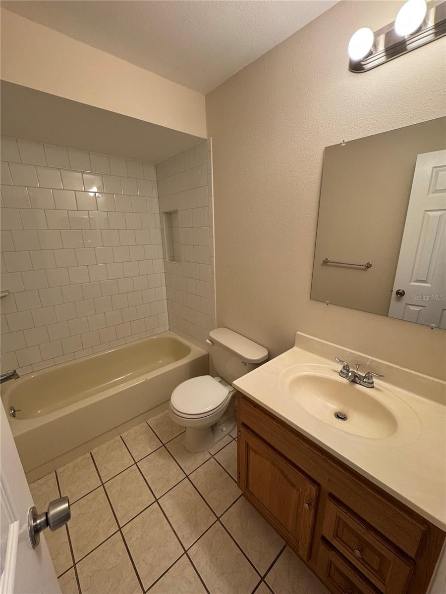 Image 15 of 19 For 1904 Peppertree Drive