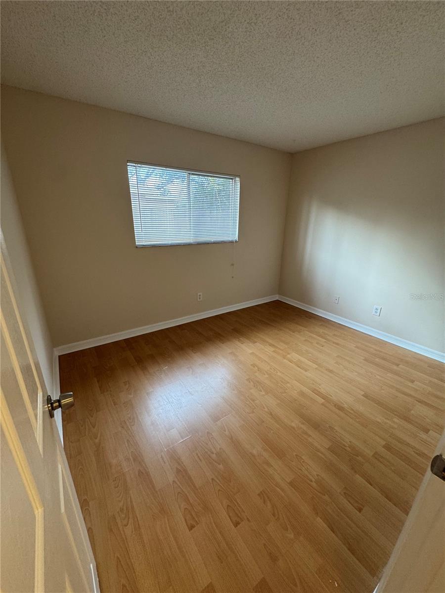 Image 17 of 19 For 1904 Peppertree Drive