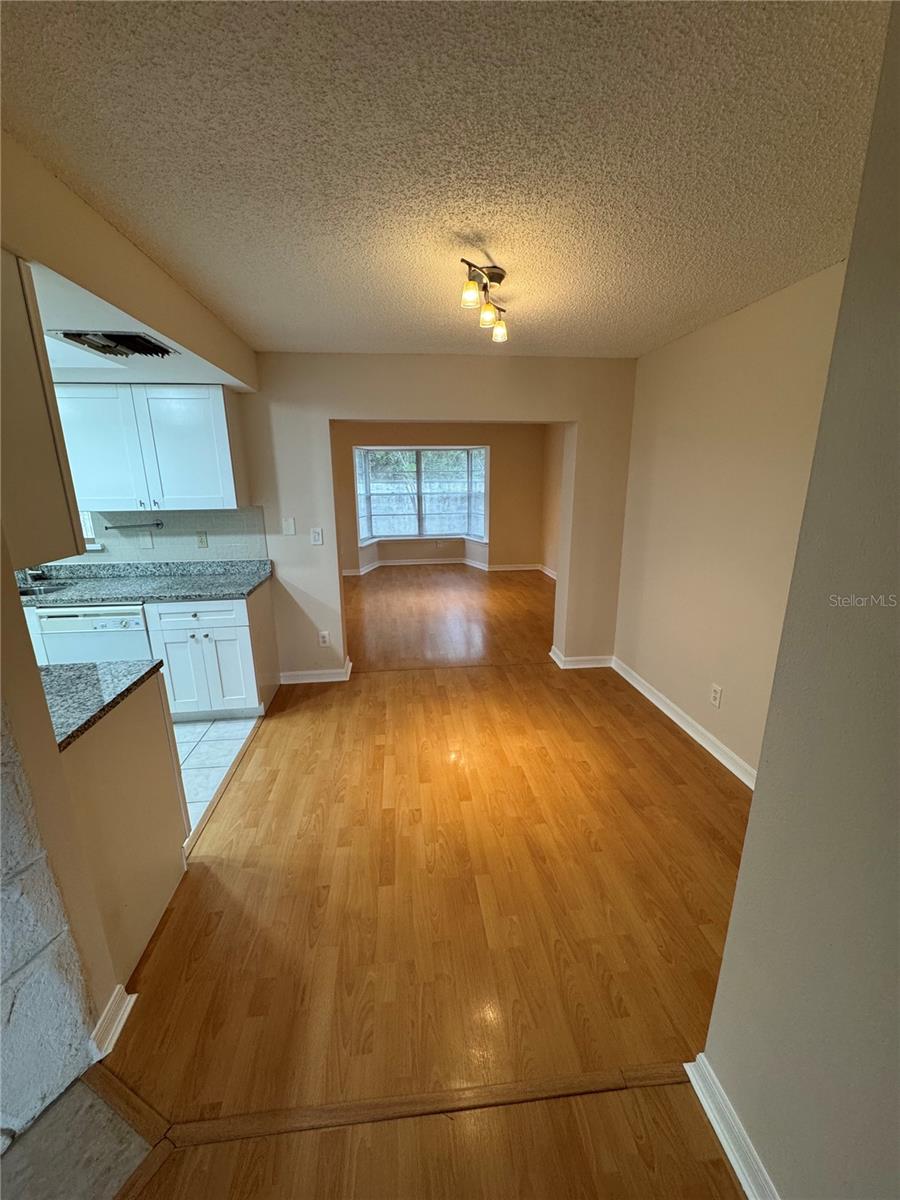 Image 5 of 19 For 1904 Peppertree Drive