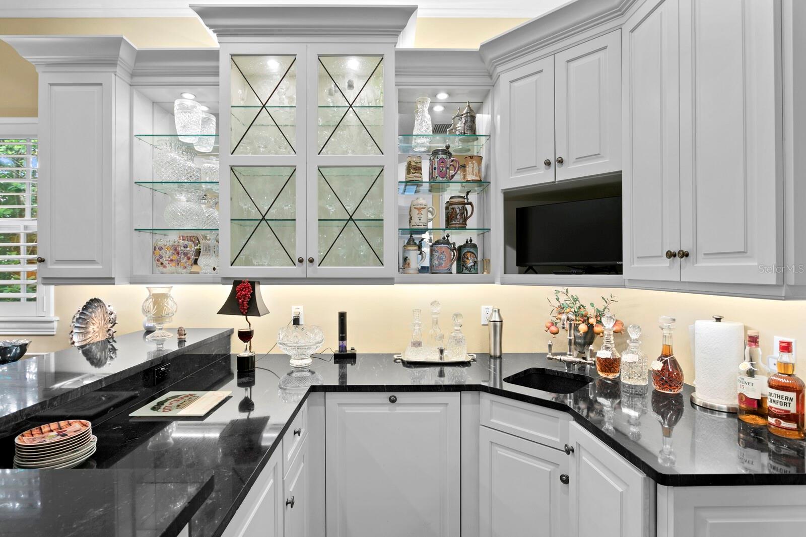 Image 17 of 46 For 16627 Sedona De Avila