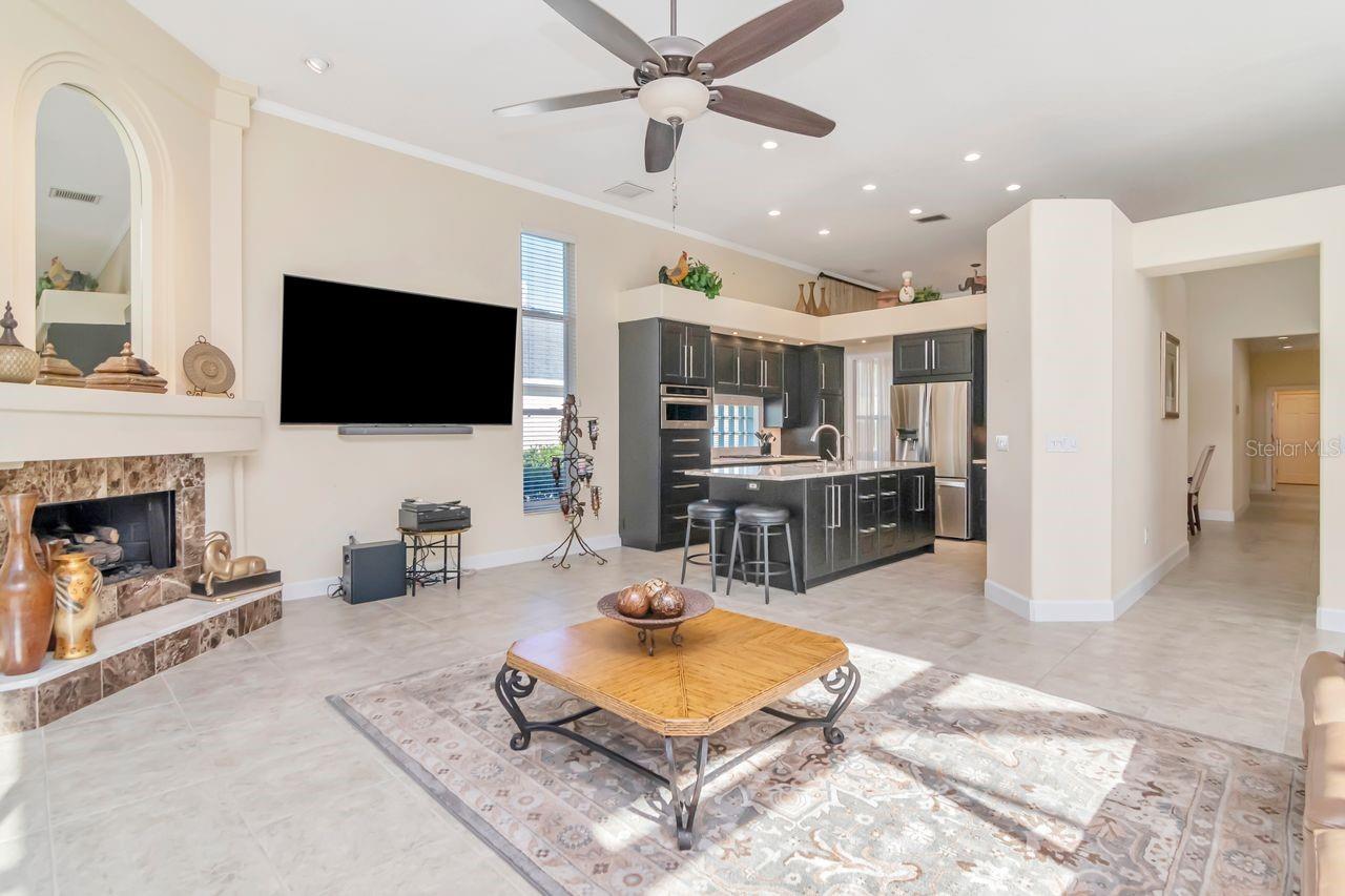 Image 14 of 62 For 18916 Saint Laurent Drive