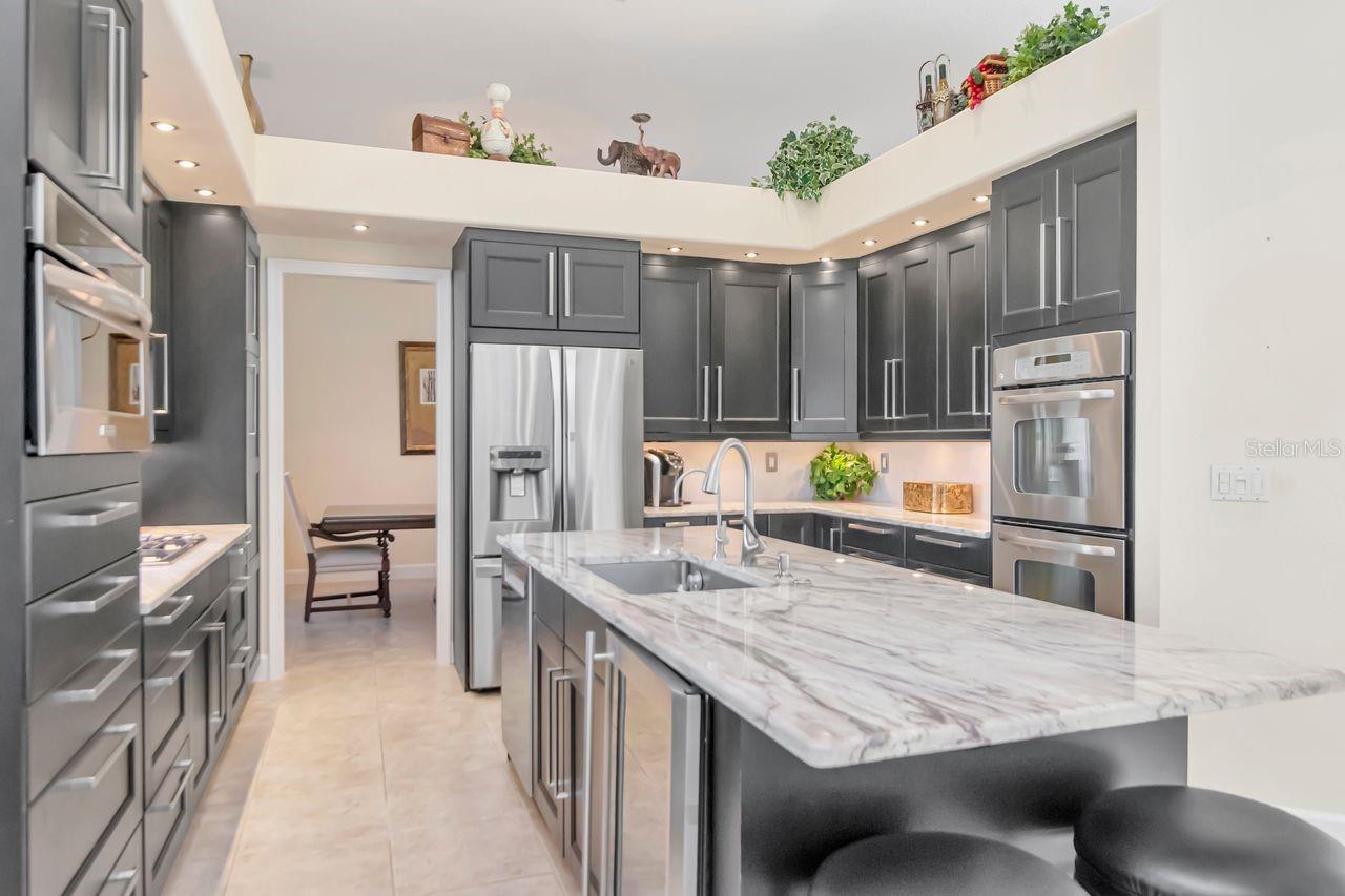 Image 18 of 62 For 18916 Saint Laurent Drive