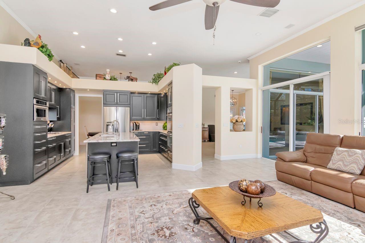 Image 19 of 62 For 18916 Saint Laurent Drive