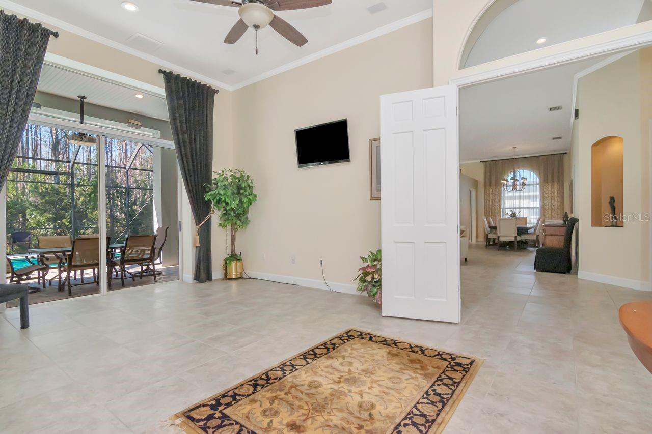 Image 20 of 62 For 18916 Saint Laurent Drive