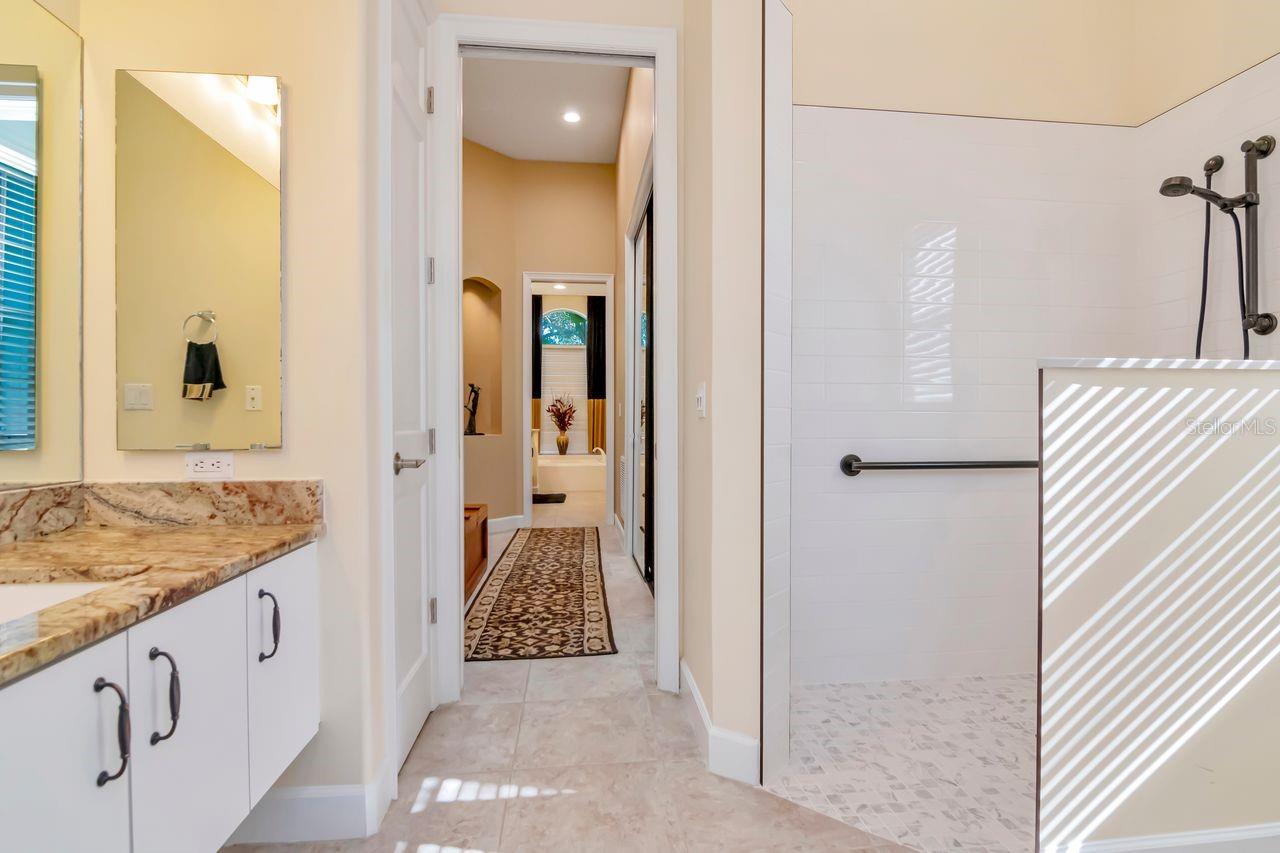 Image 24 of 62 For 18916 Saint Laurent Drive